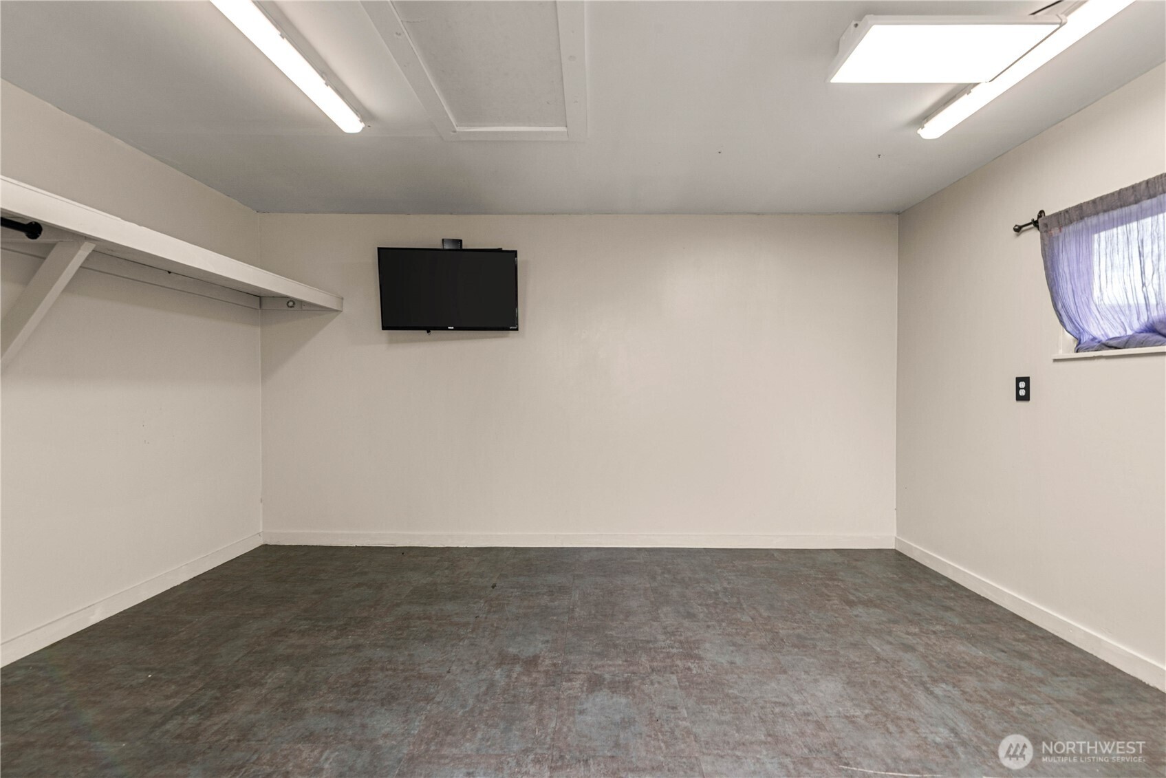 2207 Grant Road Property Photo 39