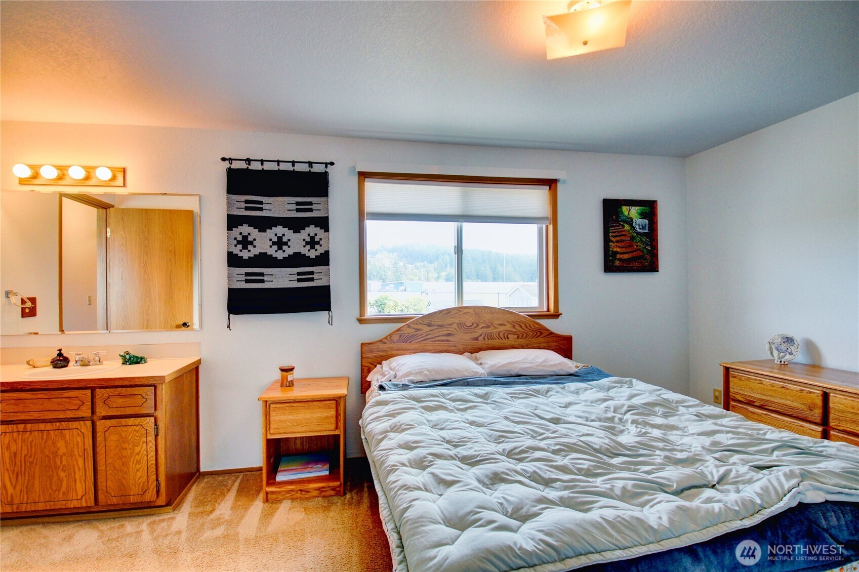 4417 Glasgow Way Property Photo 13