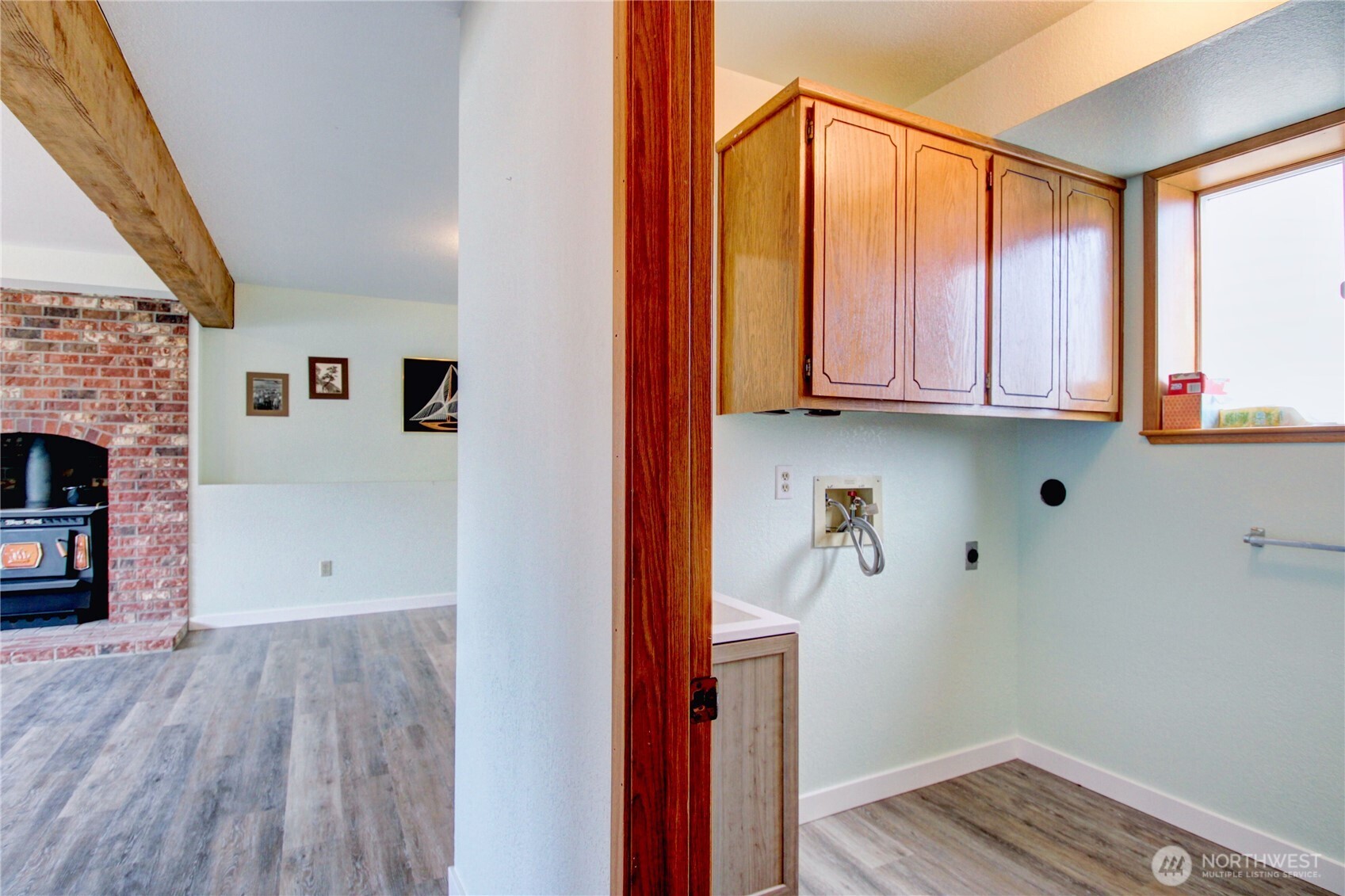 4417 Glasgow Way Property Photo 23