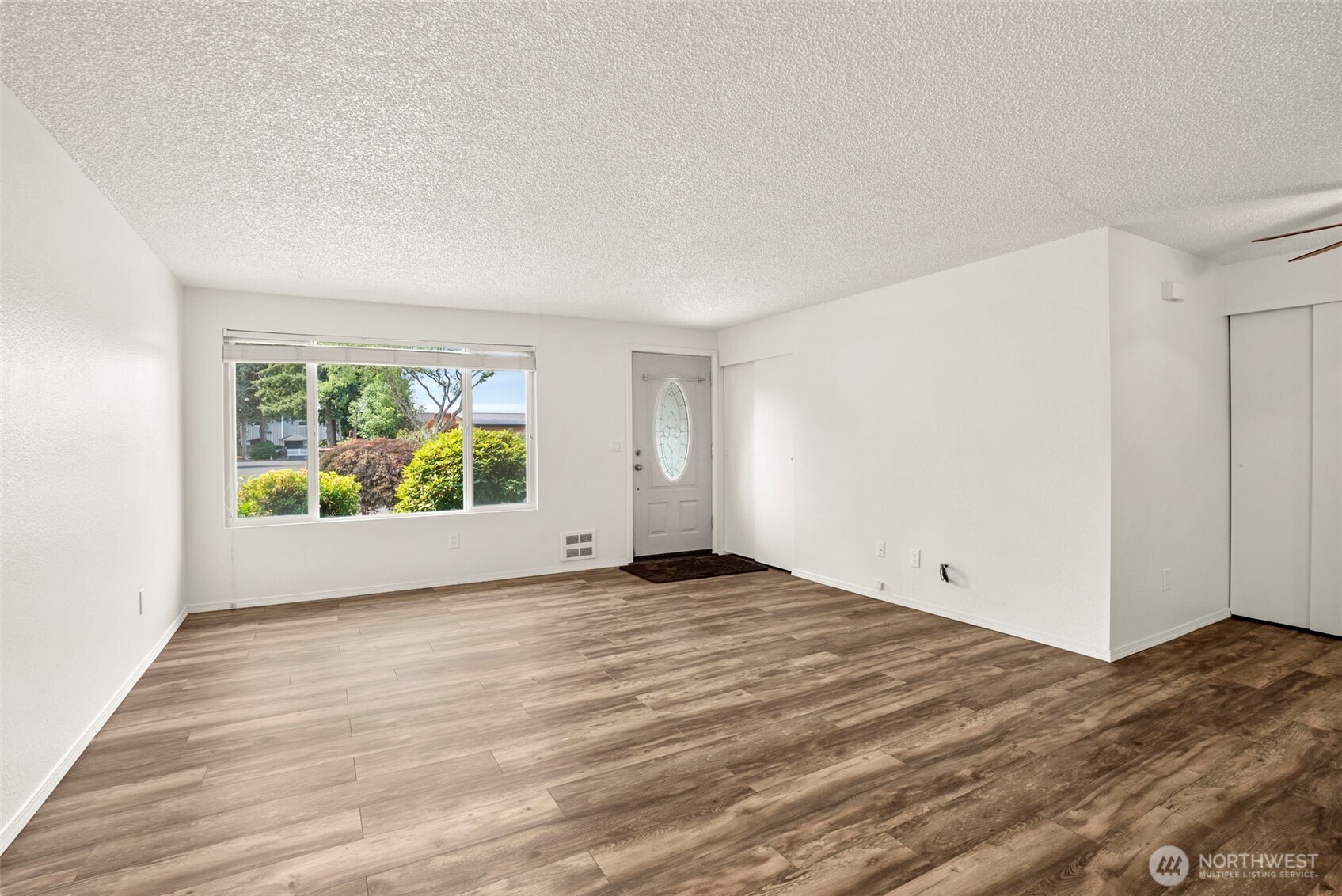 2110 Lemar Lane Property Photo 4