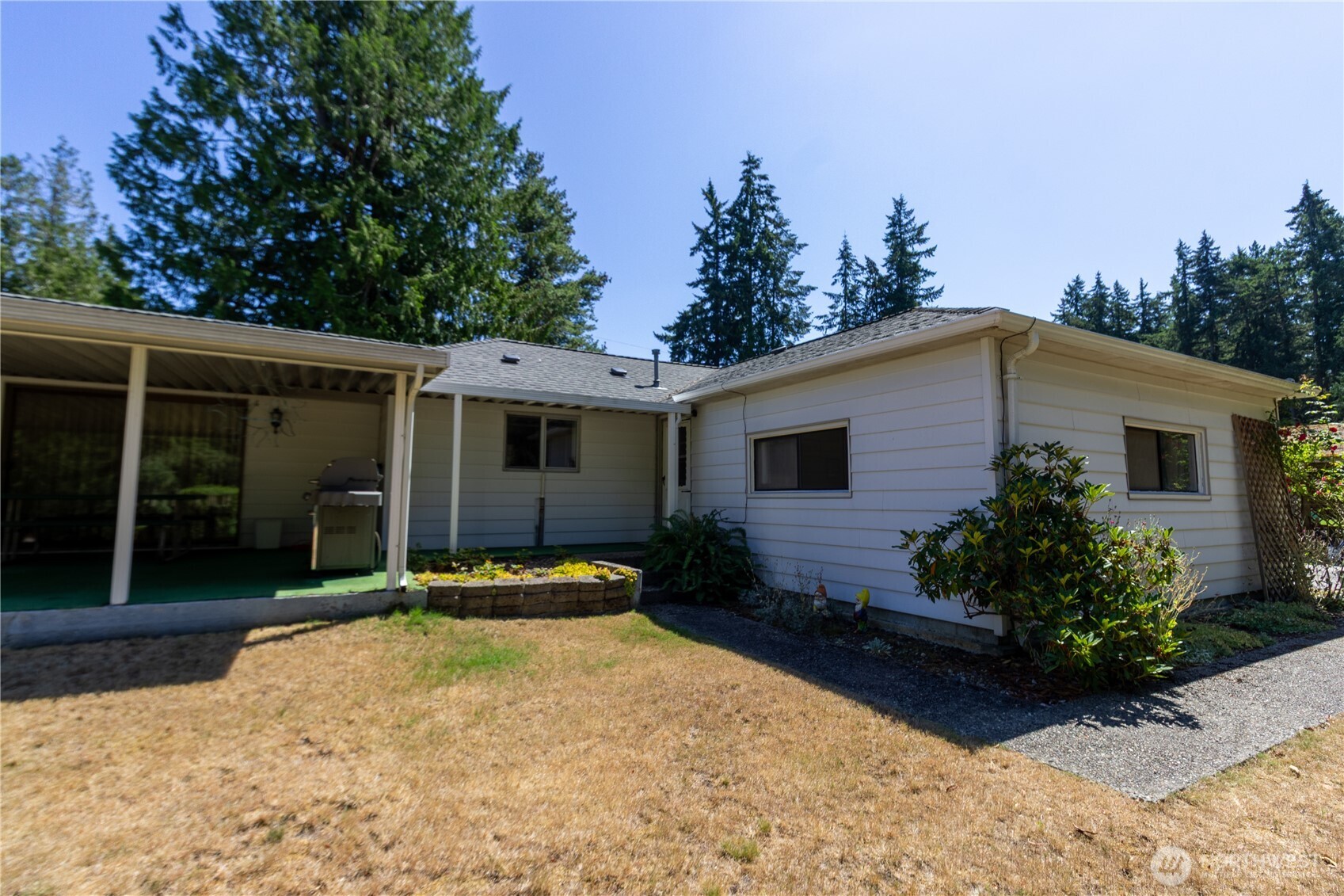 15522 38th Avenue Property Photo 22