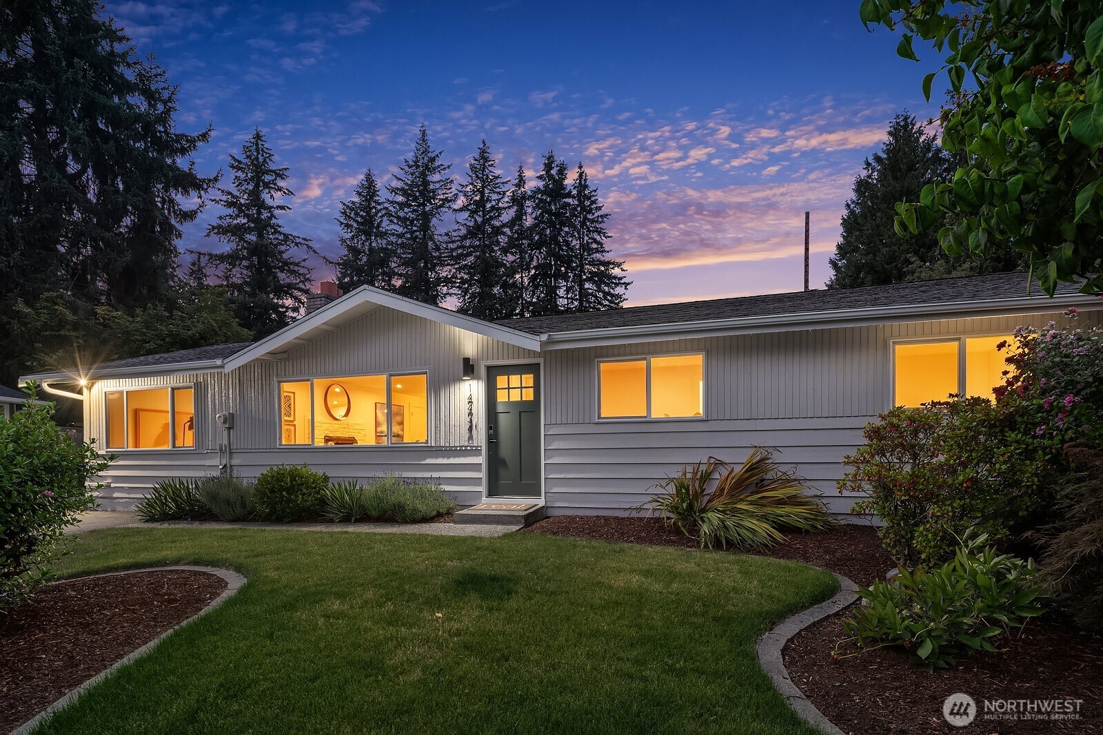 14434 83rd Place Property Photo 2