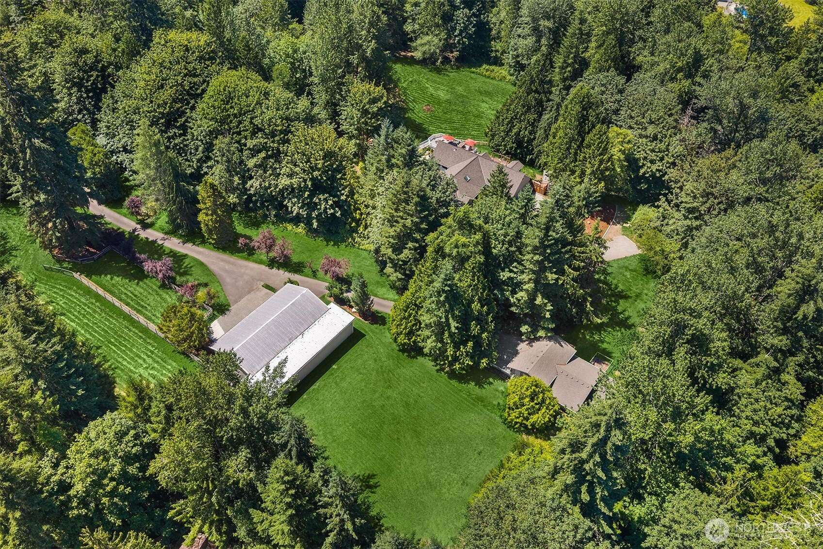 27522 Ne 53rd Street Property Photo 3