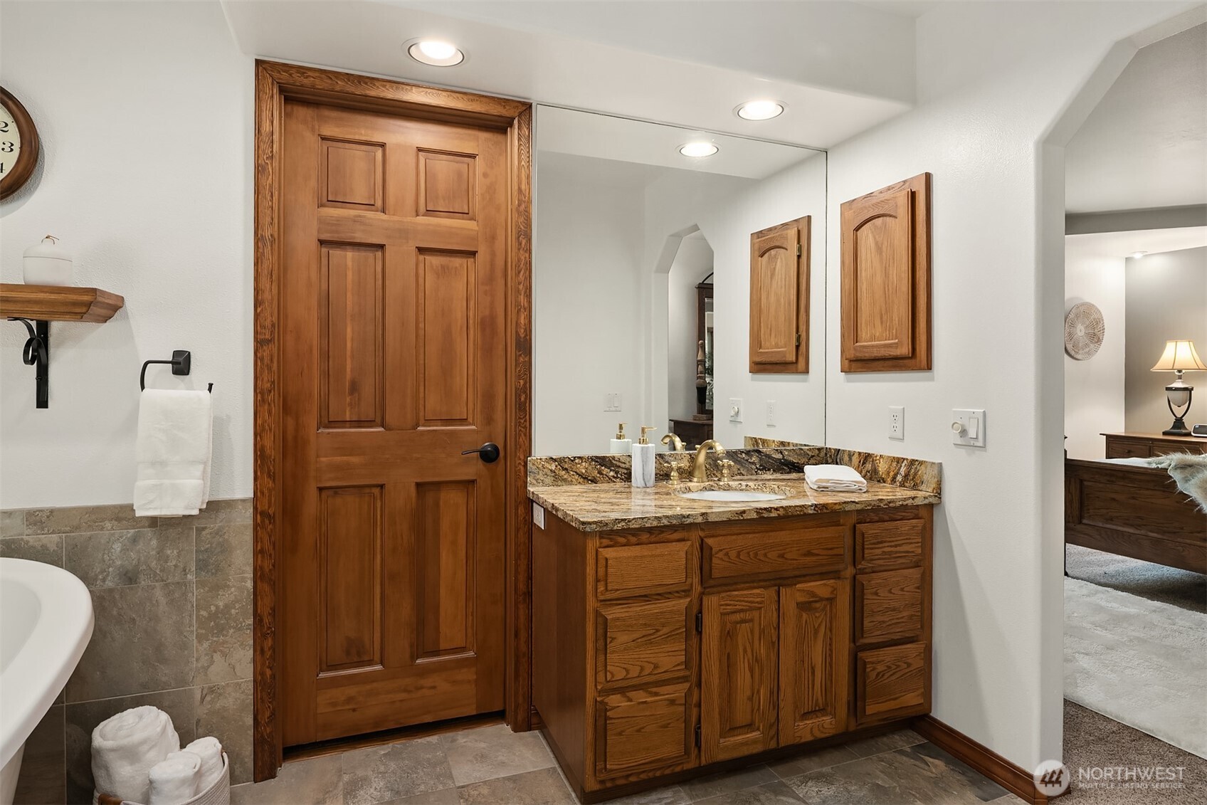 27522 Ne 53rd Street Property Photo 18