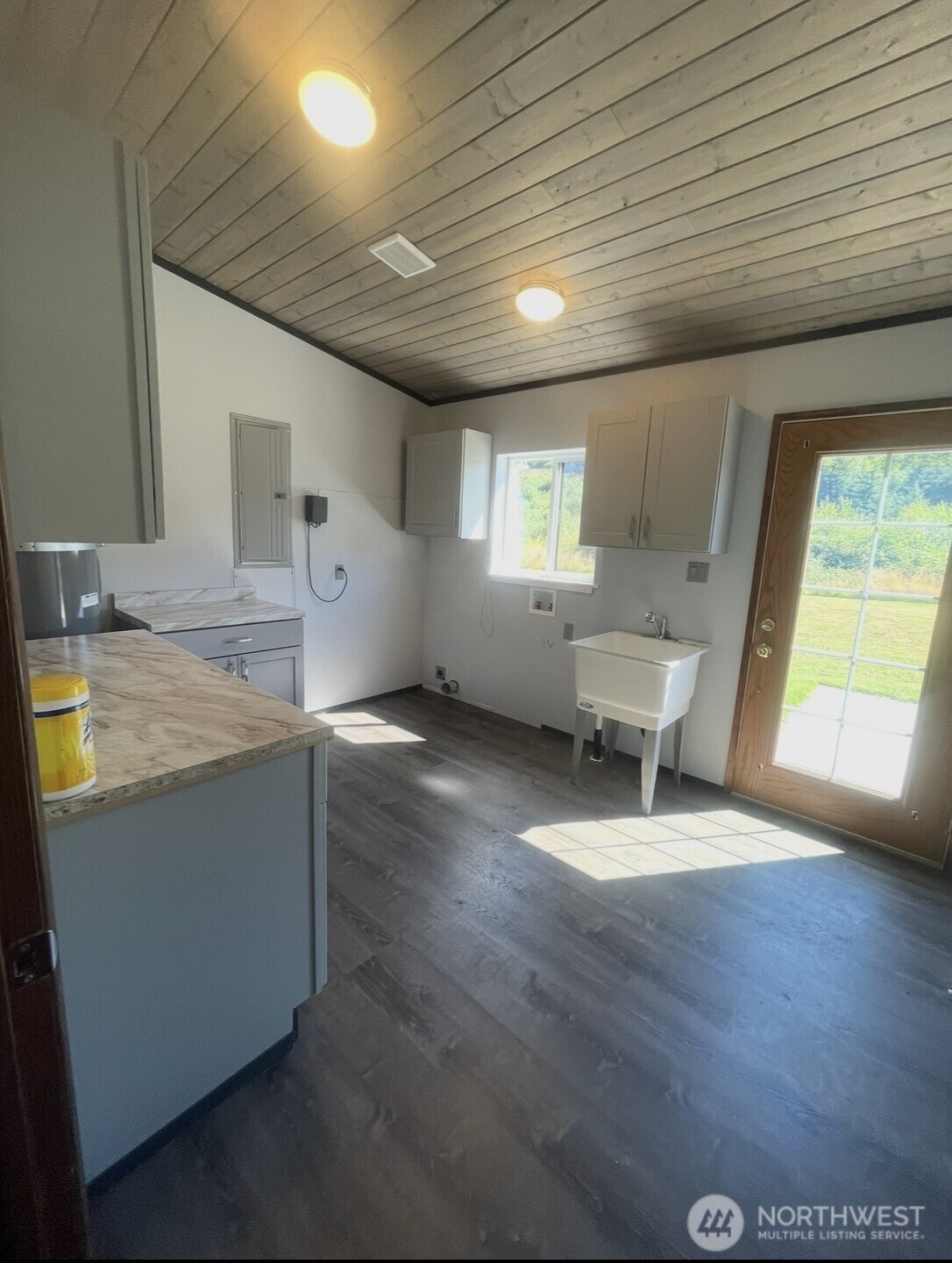 2601 & 2611 South Fork Road Property Photo 17