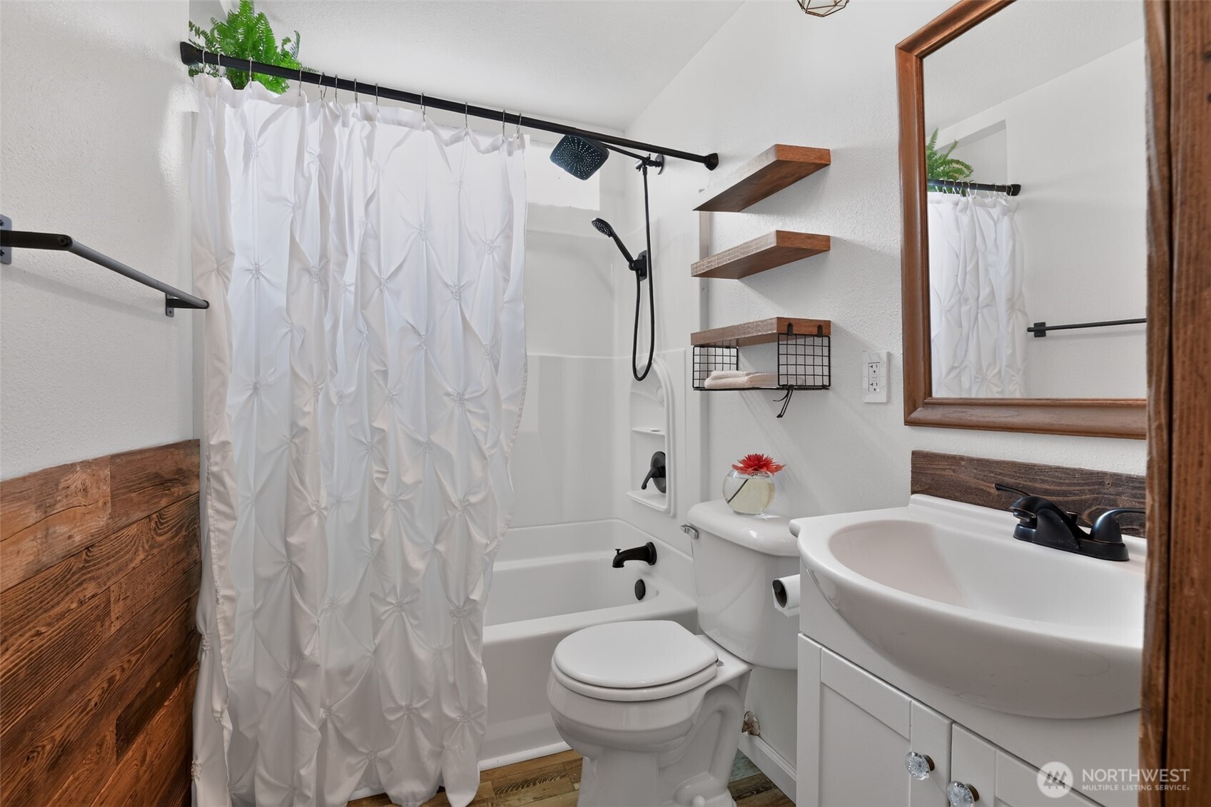 5696 E Collins Road Property Photo 19