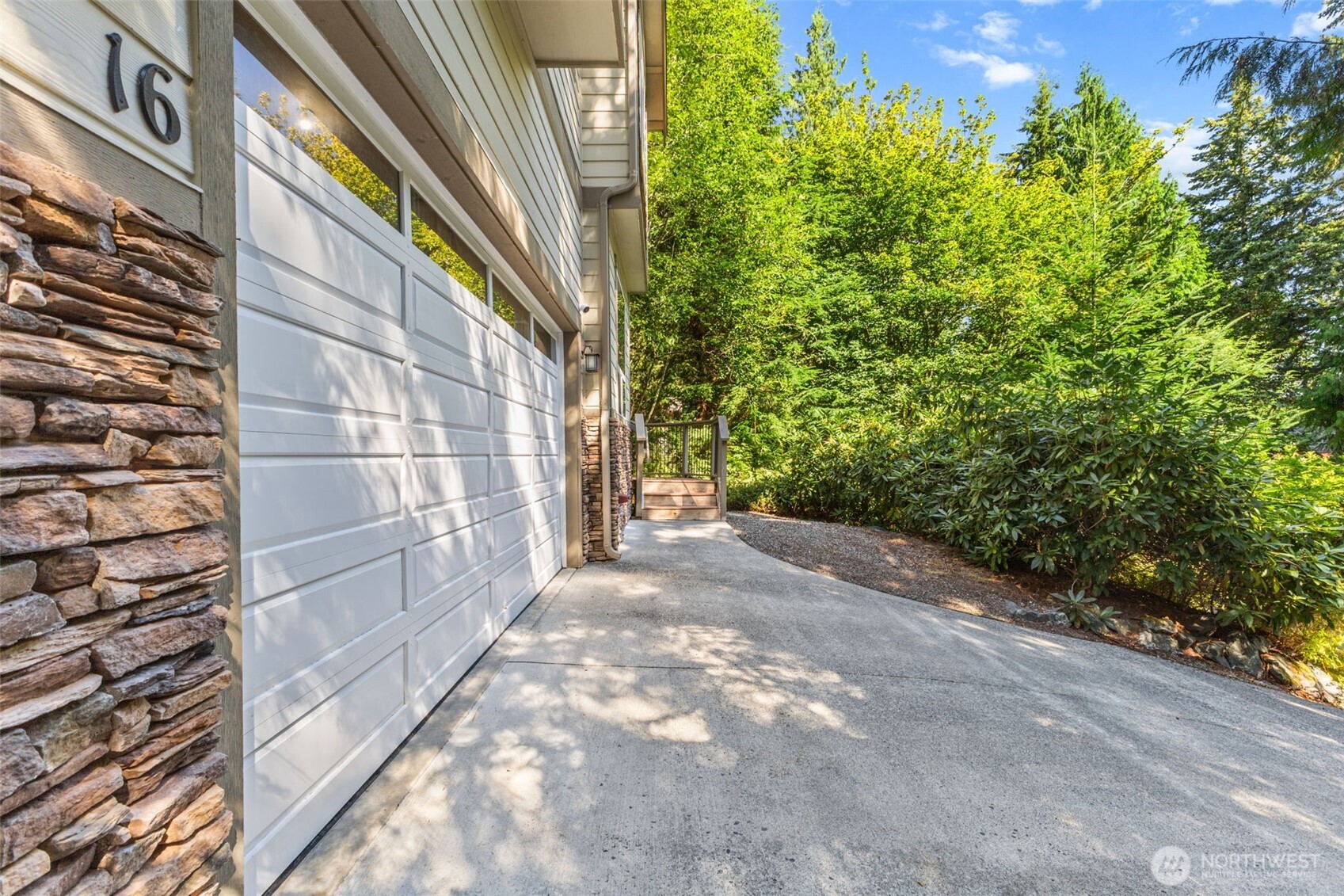 16 Plum Lane Property Photo 2