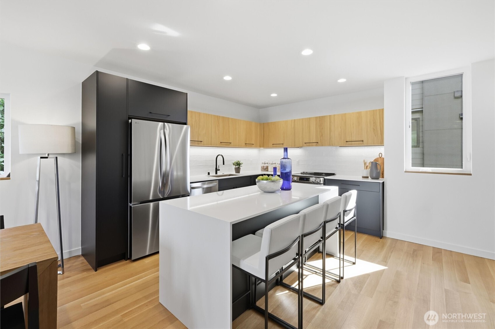 3648 B Greenwood Avenue Property Photo 13
