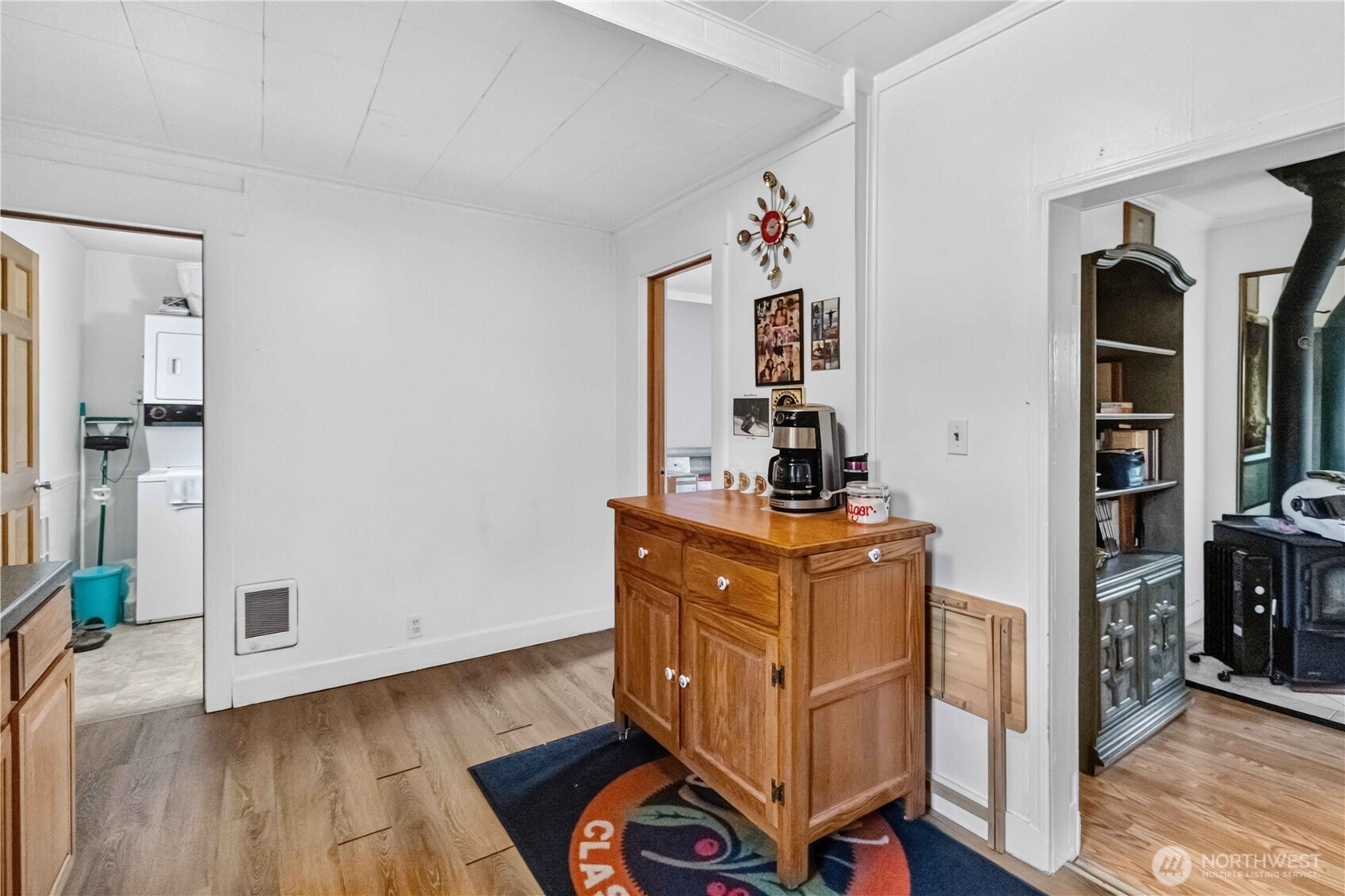 131 E Mommsen Street Property Photo 8