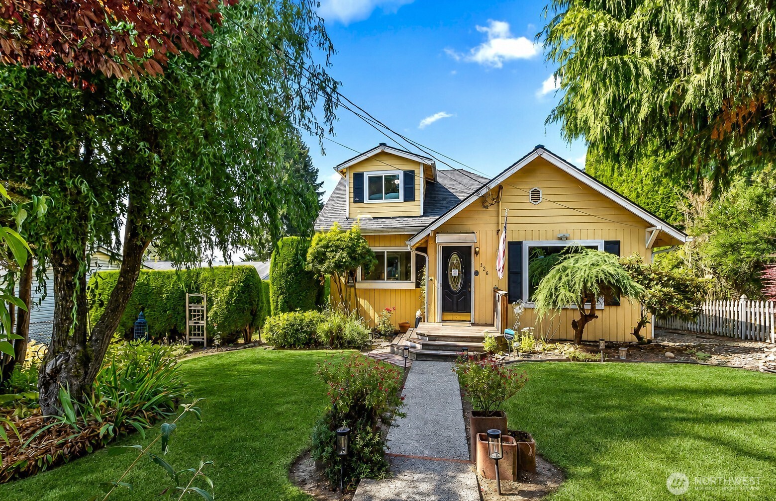 326 Avenue I Property Photo 1