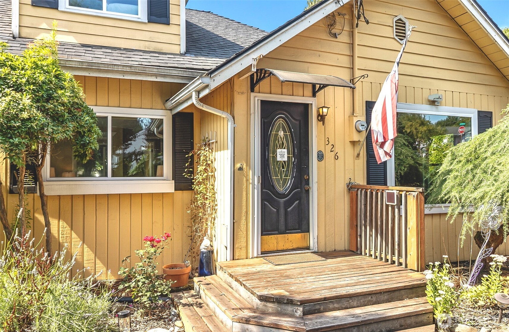 326 Avenue I Property Photo 3