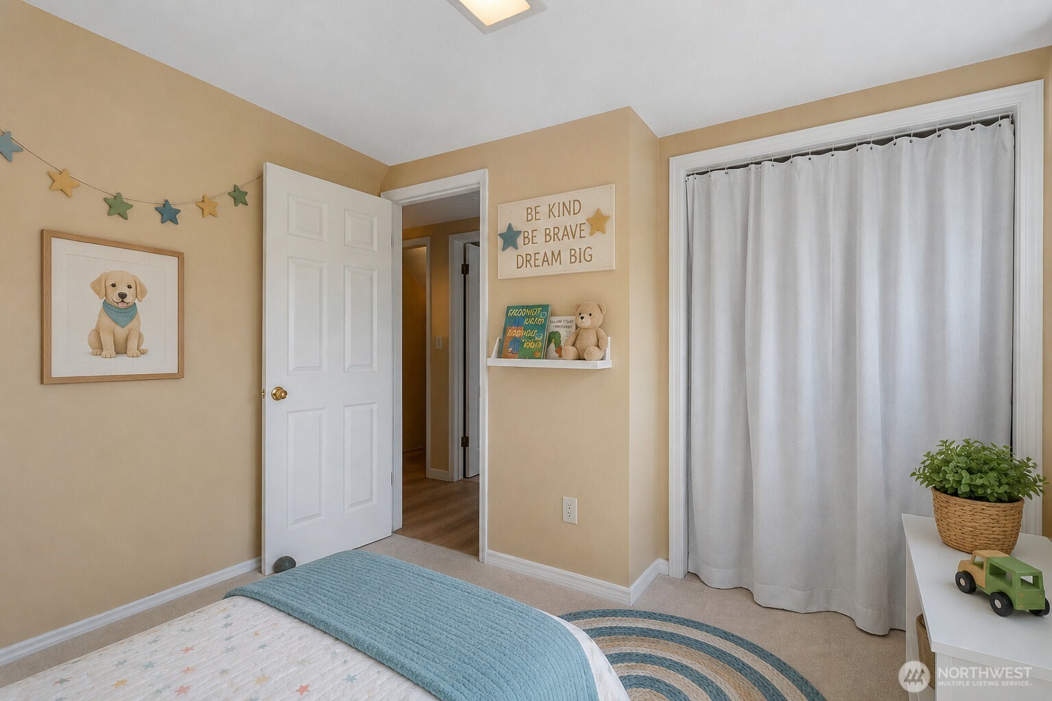 326 Avenue I Property Photo 17