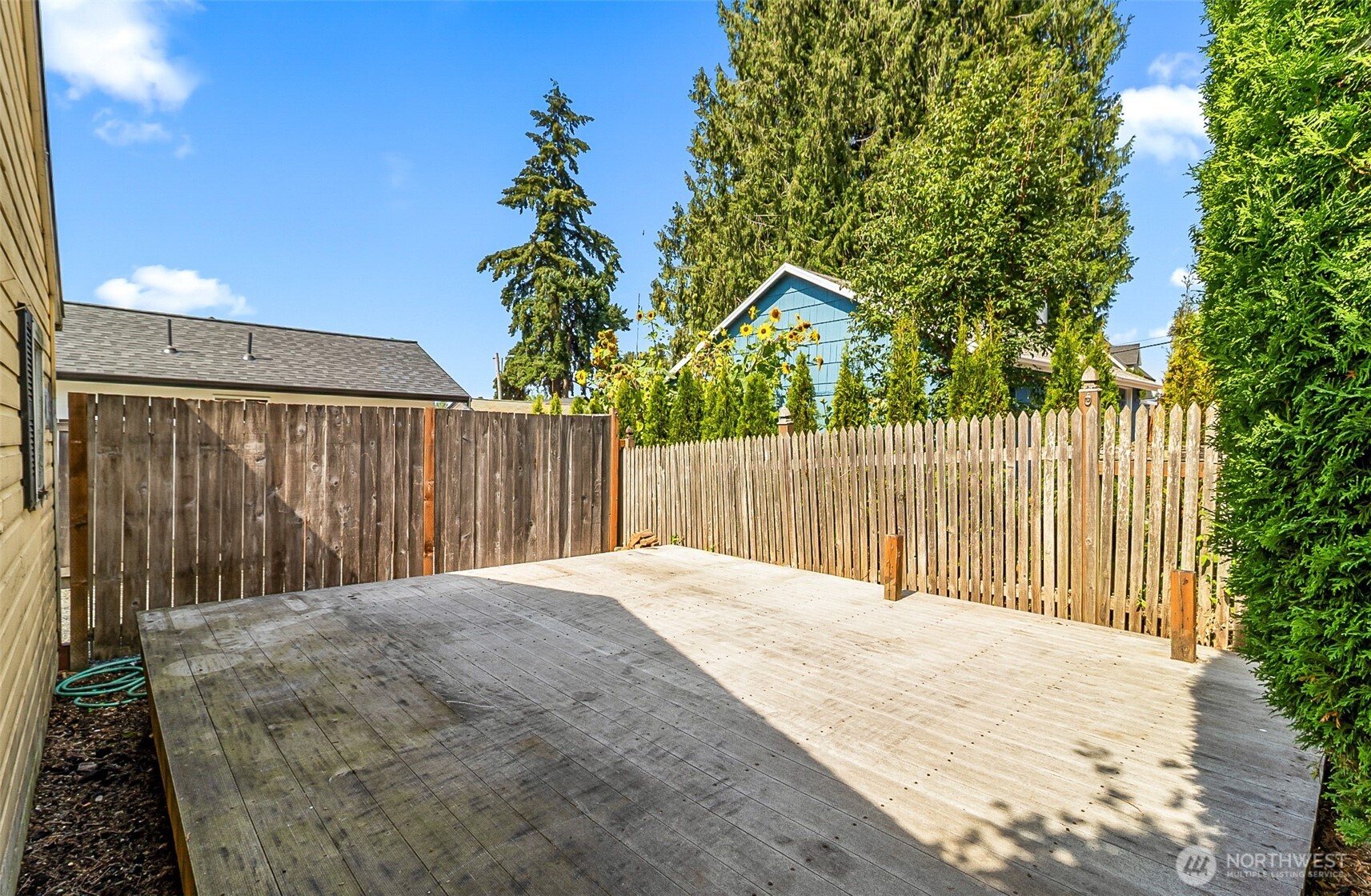 326 Avenue I Property Photo 26