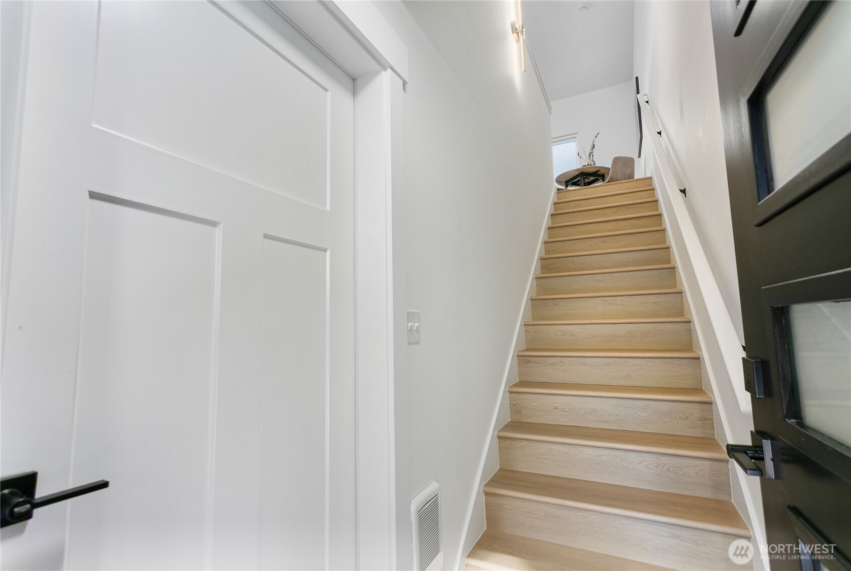 2216 N Proctor Street C Property Photo 5