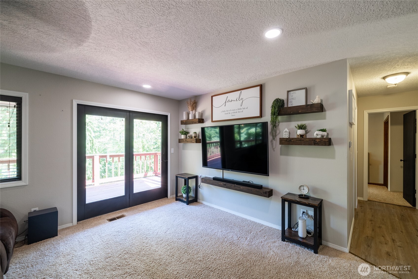 237 Frogner Road Property Photo 10