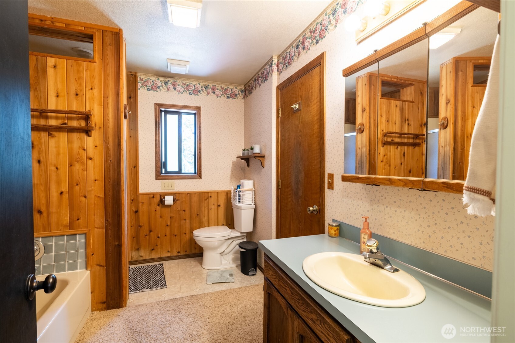 237 Frogner Road Property Photo 13