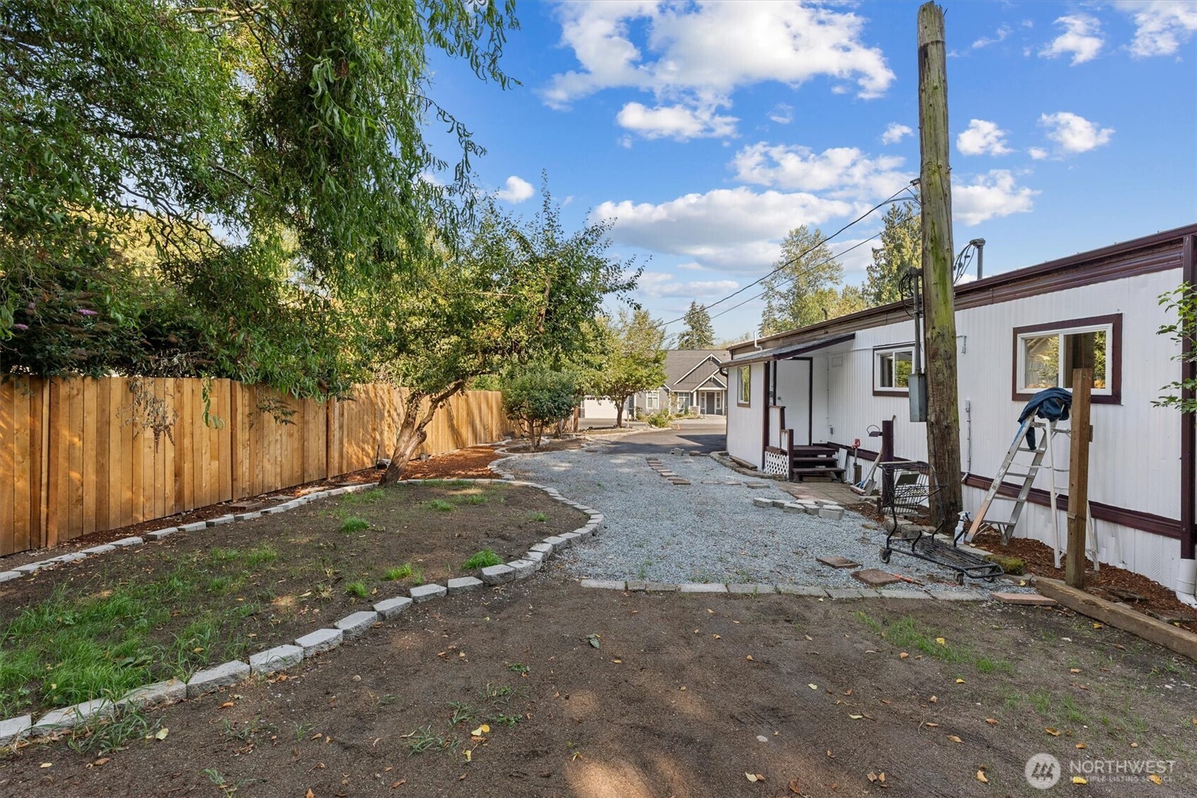 13816 51st Avenue Property Photo 8