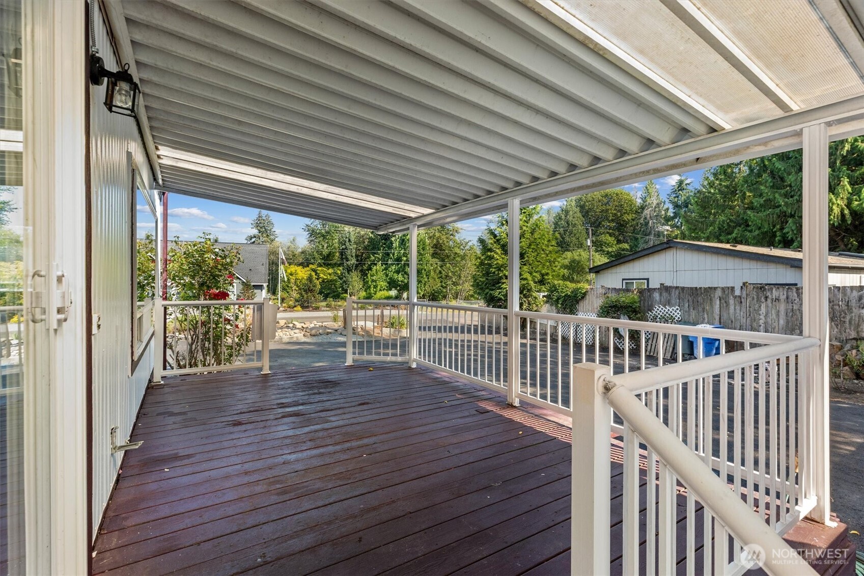 13816 51st Avenue Property Photo 11