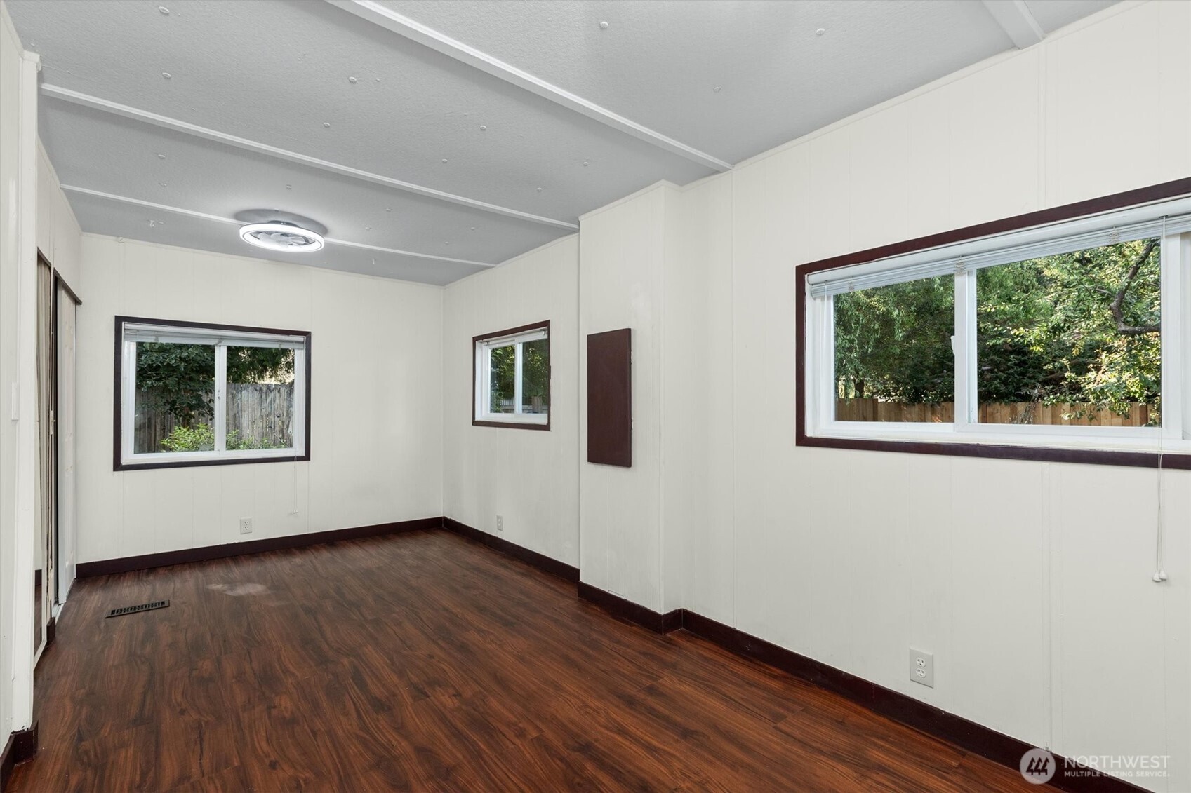 13816 51st Avenue Property Photo 25