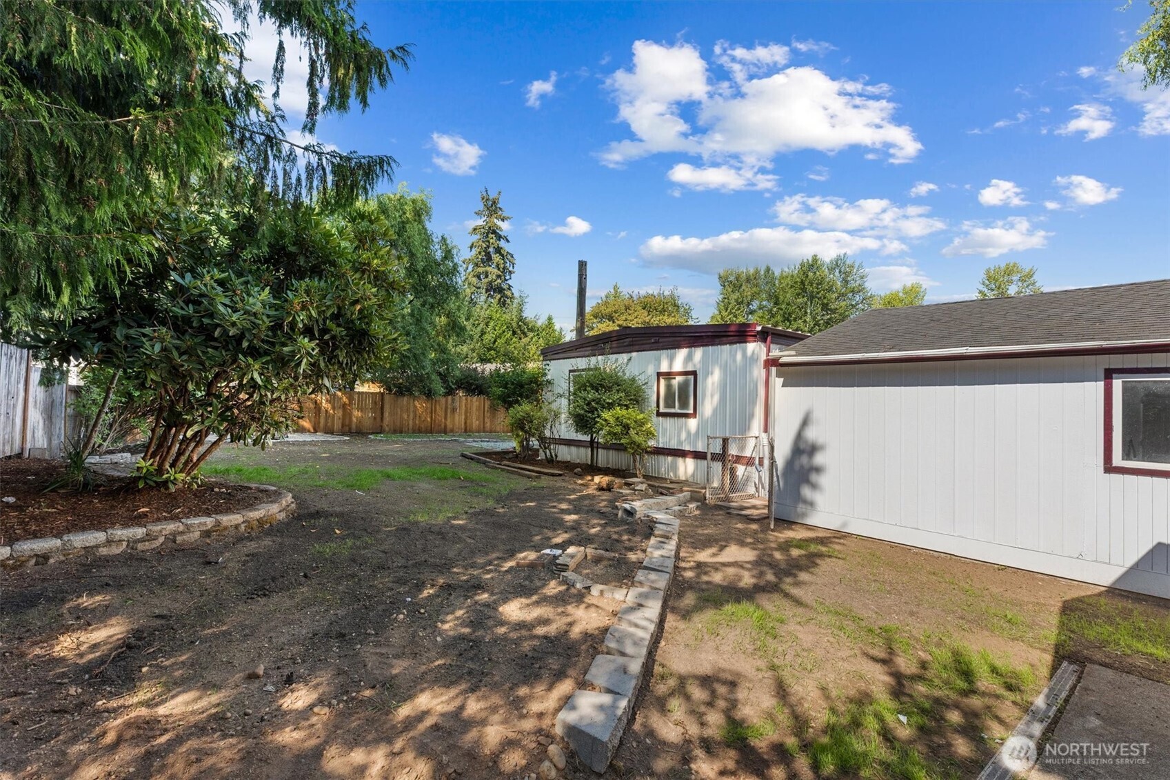 13816 51st Avenue Property Photo 27