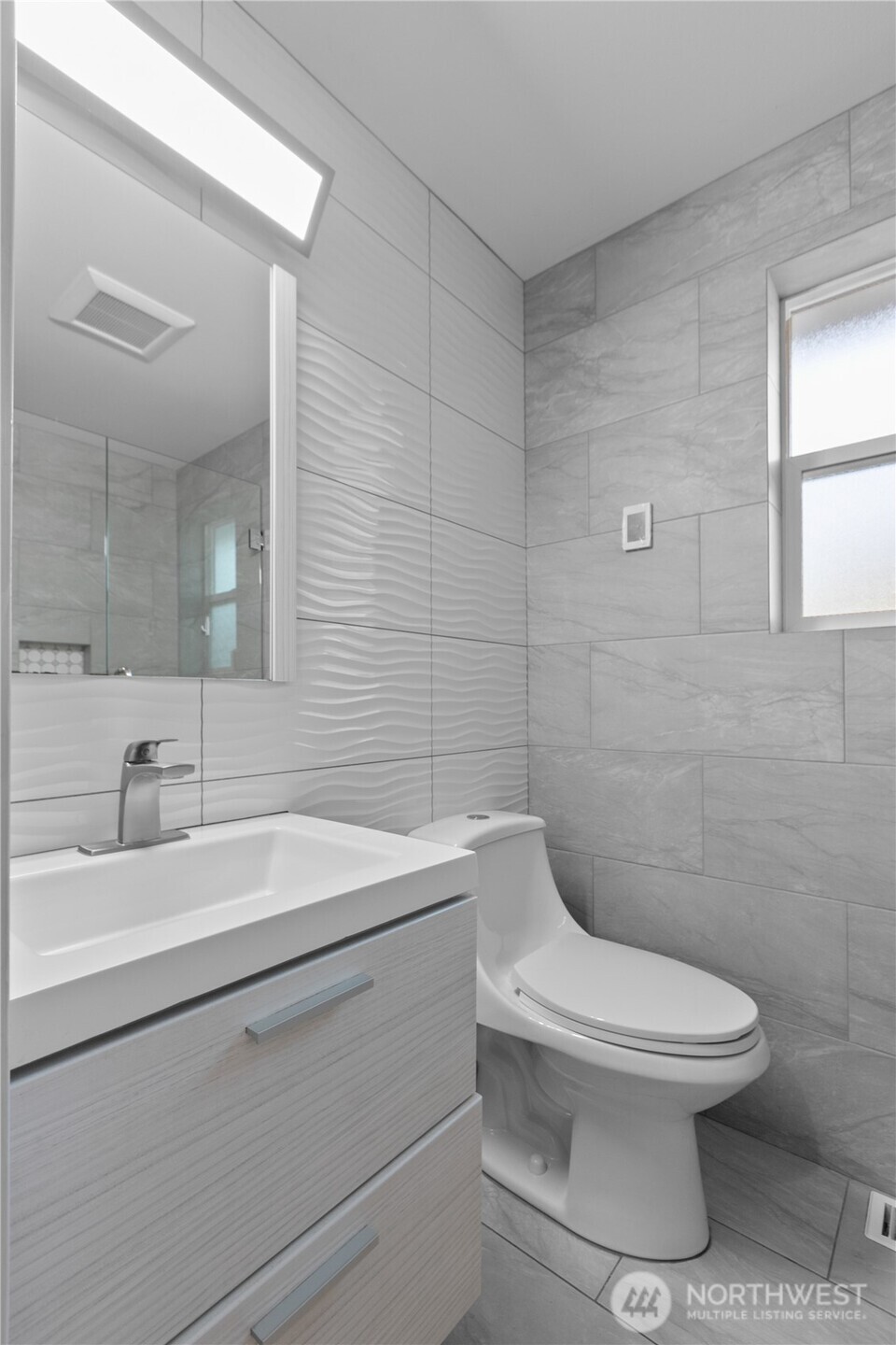 6098 Pacific Heights Drive Property Photo 20