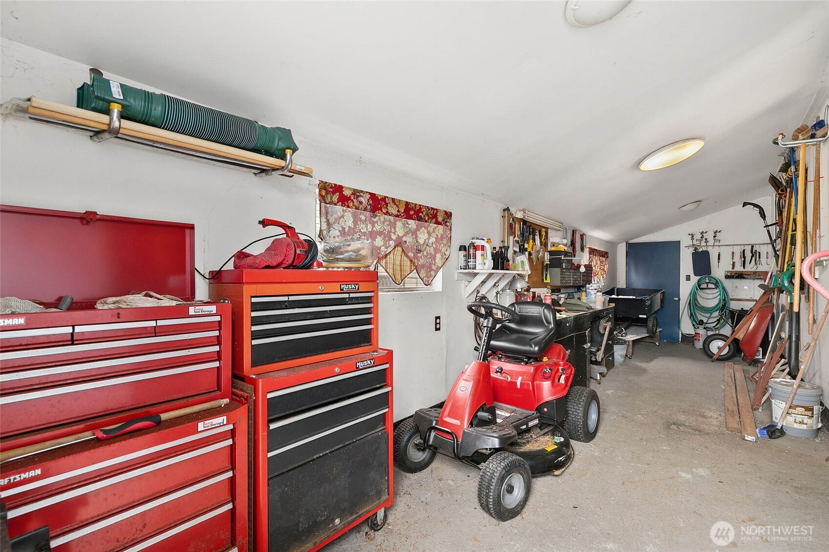 682 S Broadway Property Photo 28