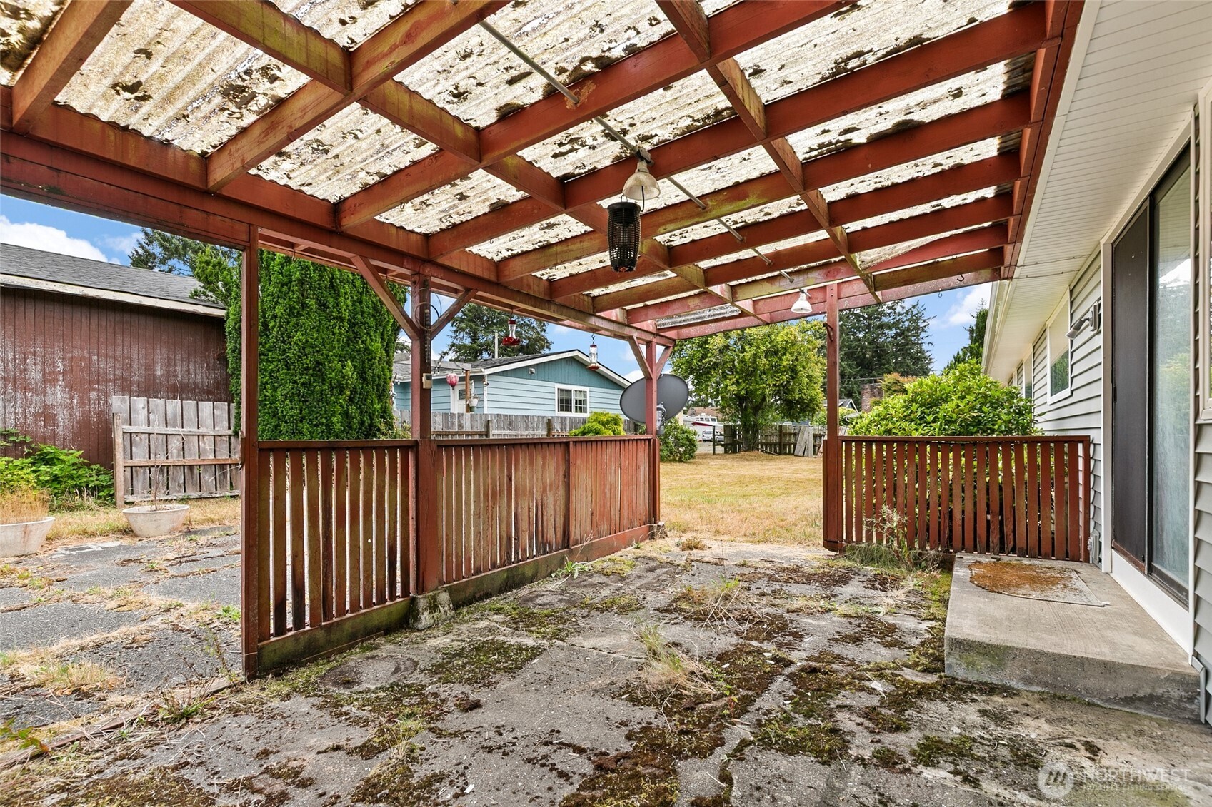 682 S Broadway Property Photo 29