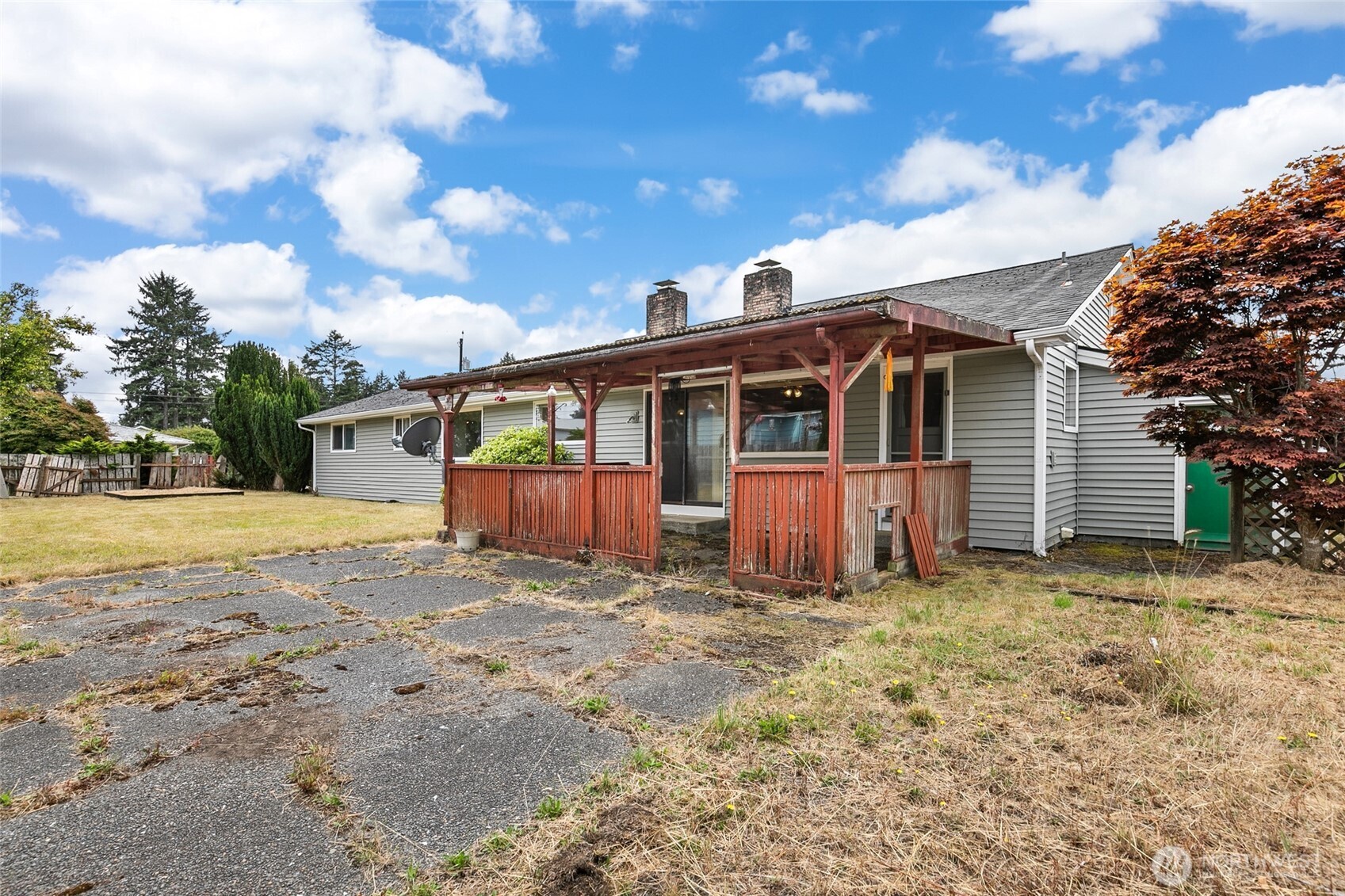 682 S Broadway Property Photo 30