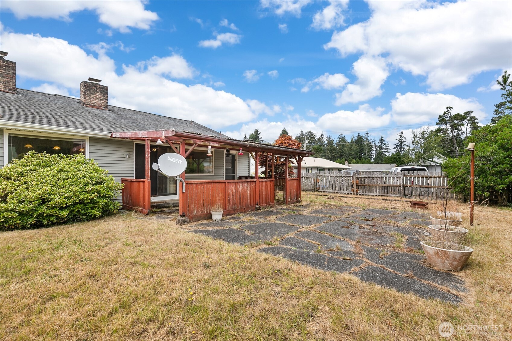 682 S Broadway Property Photo 31