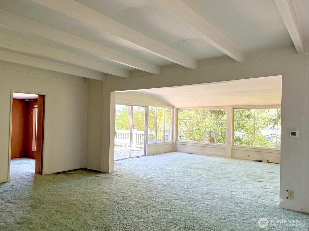 3216 Hunts Point Road Property Photo 15