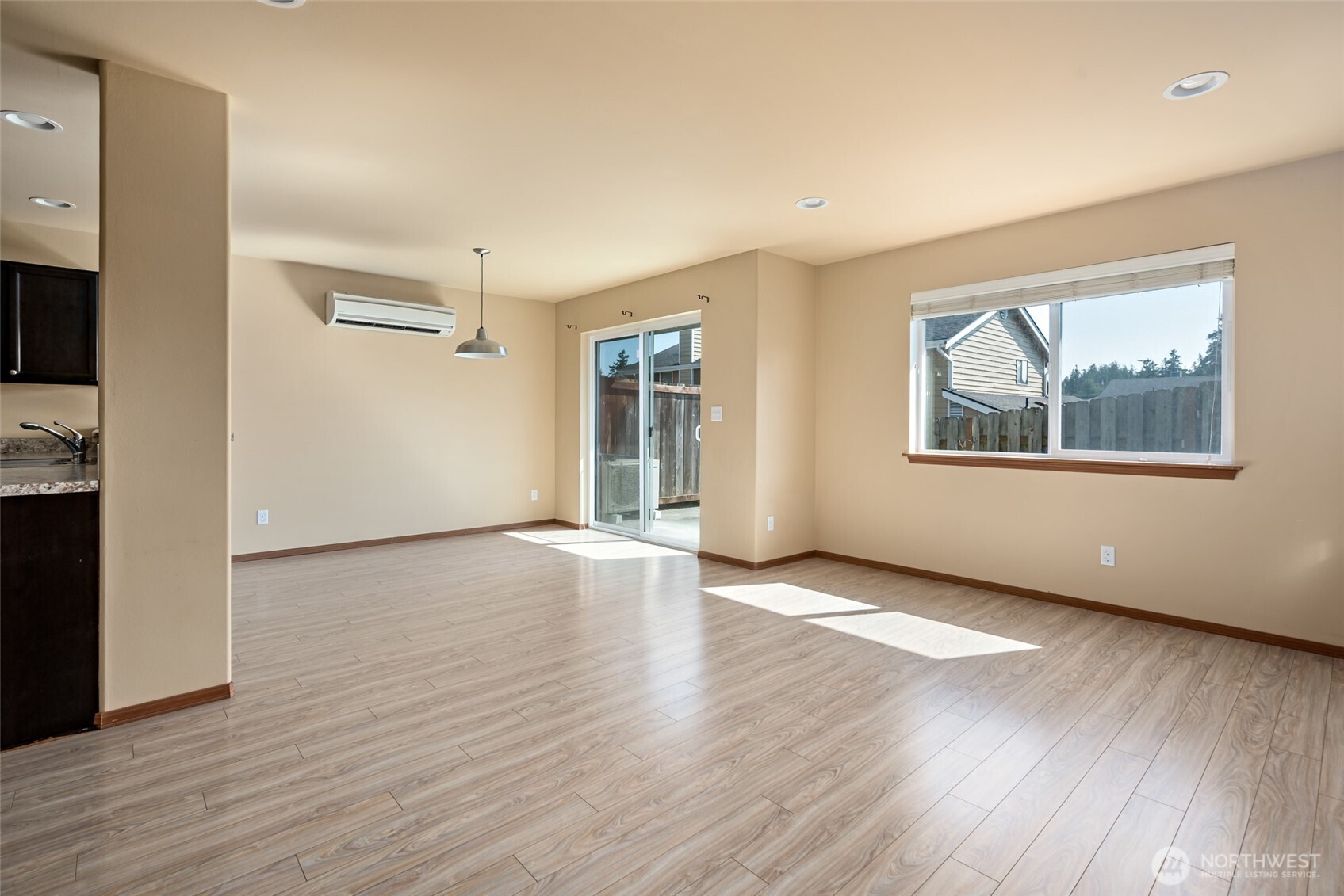 60 Ne Melrose Drive Property Photo 6