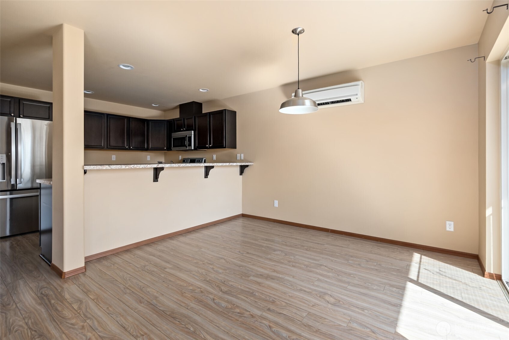 60 Ne Melrose Drive Property Photo 7