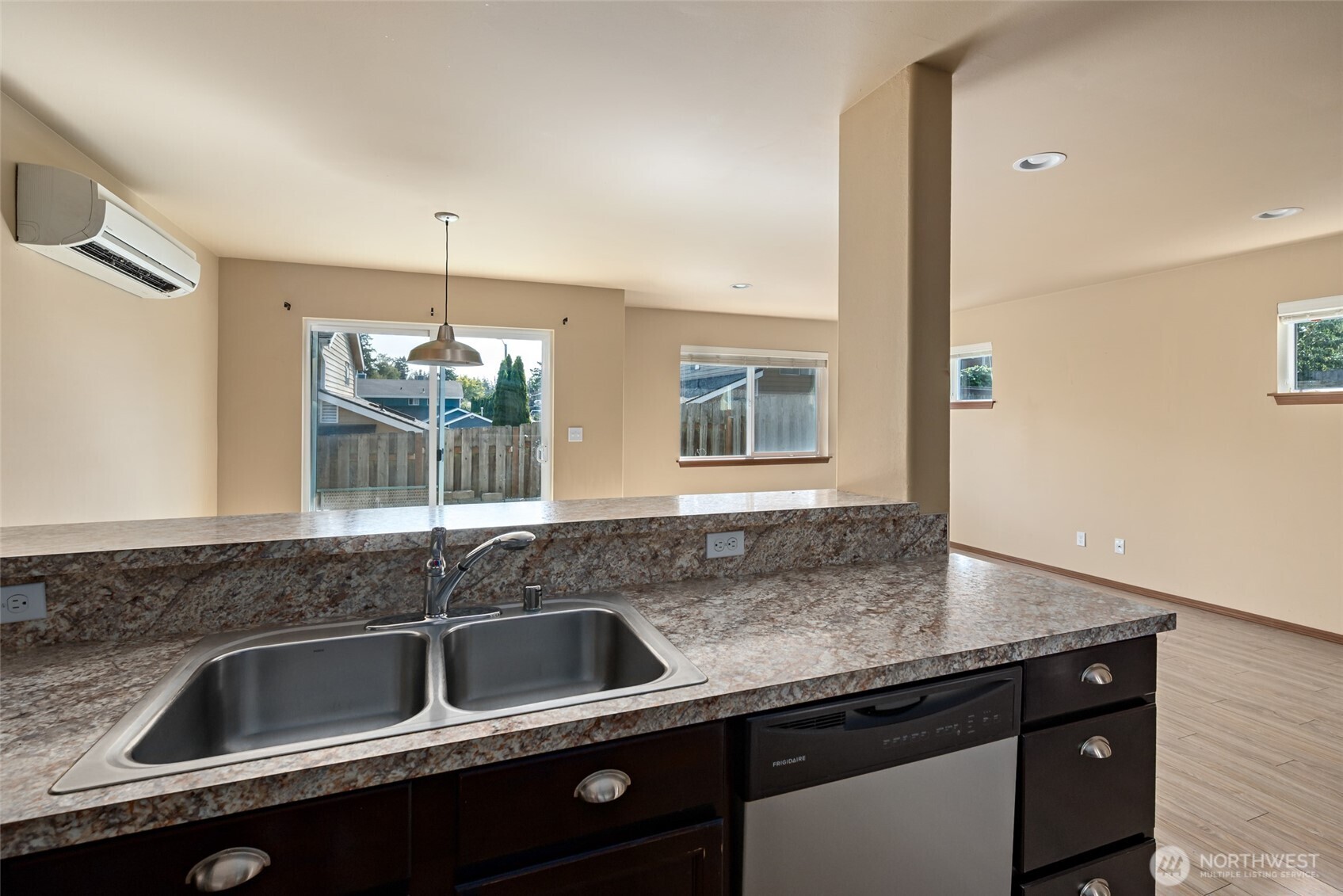 60 Ne Melrose Drive Property Photo 13