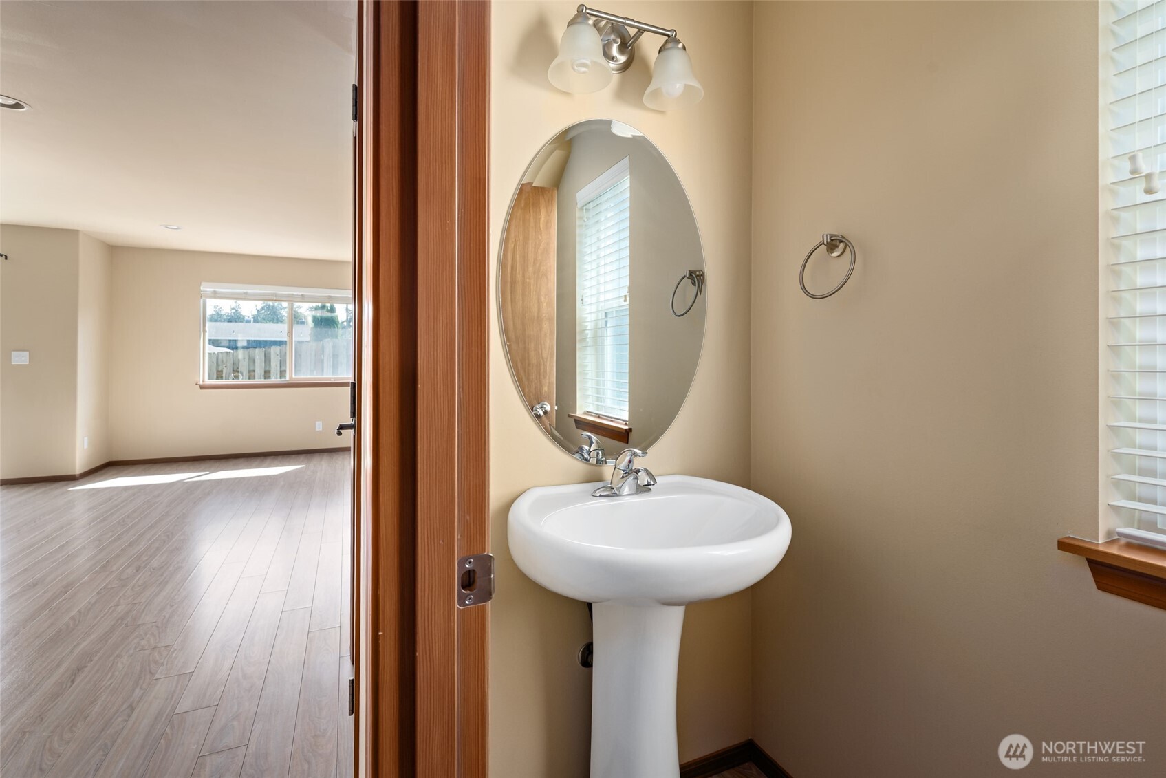 60 Ne Melrose Drive Property Photo 14