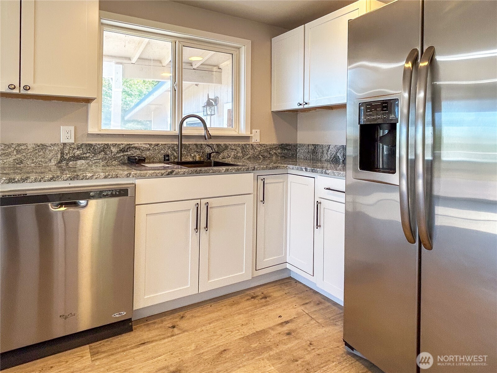 4965 S Camano Drive Property Photo 10