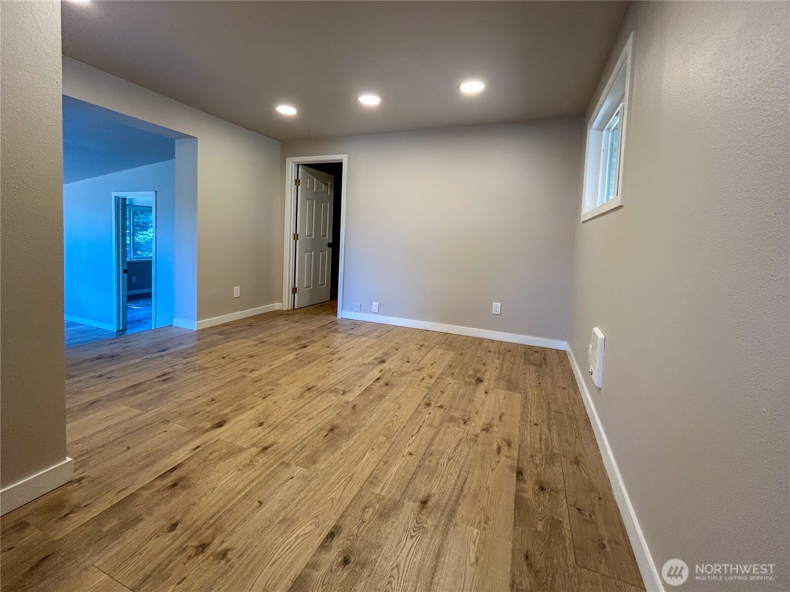 4965 S Camano Drive Property Photo 13