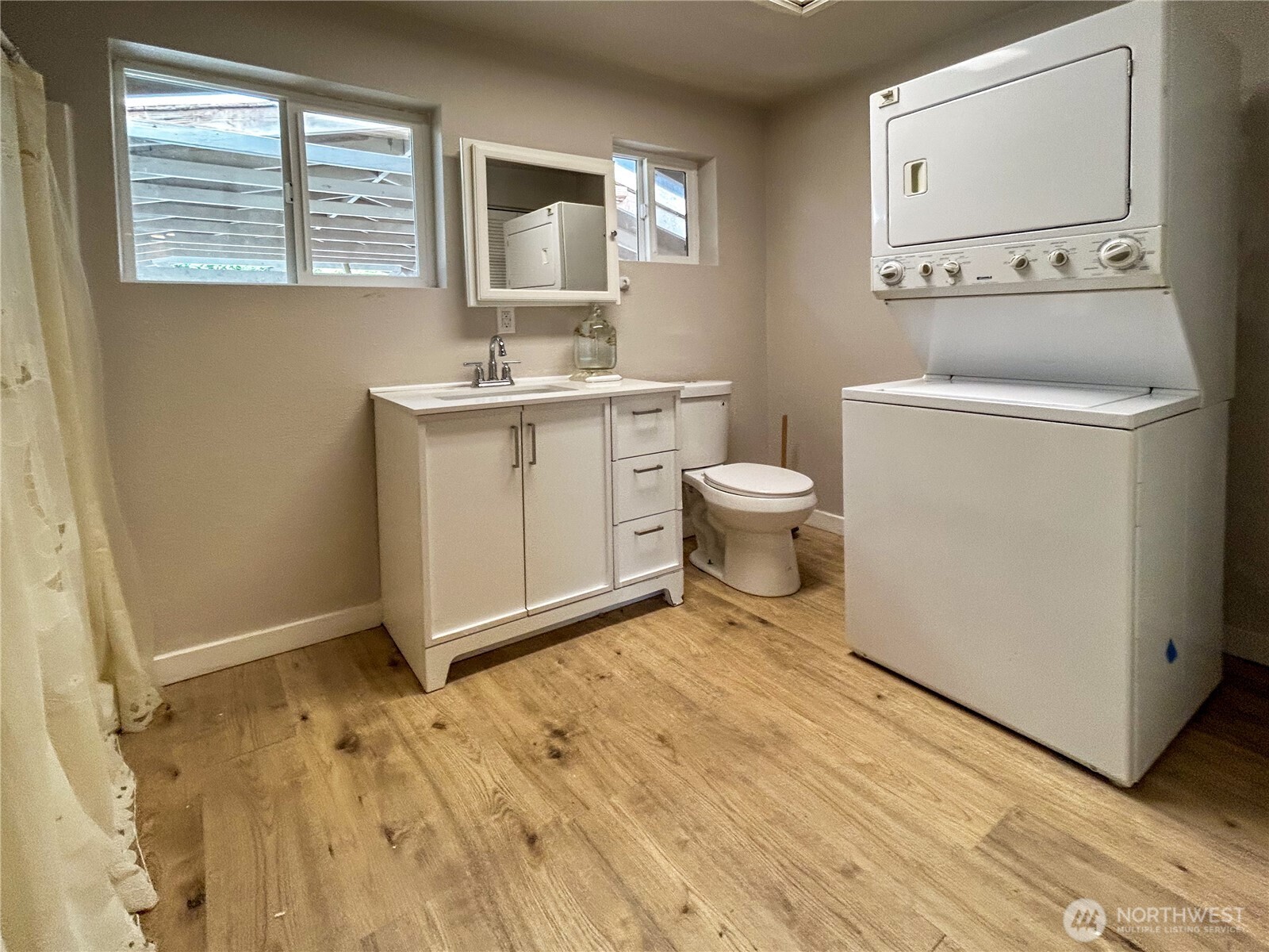 4965 S Camano Drive Property Photo 14
