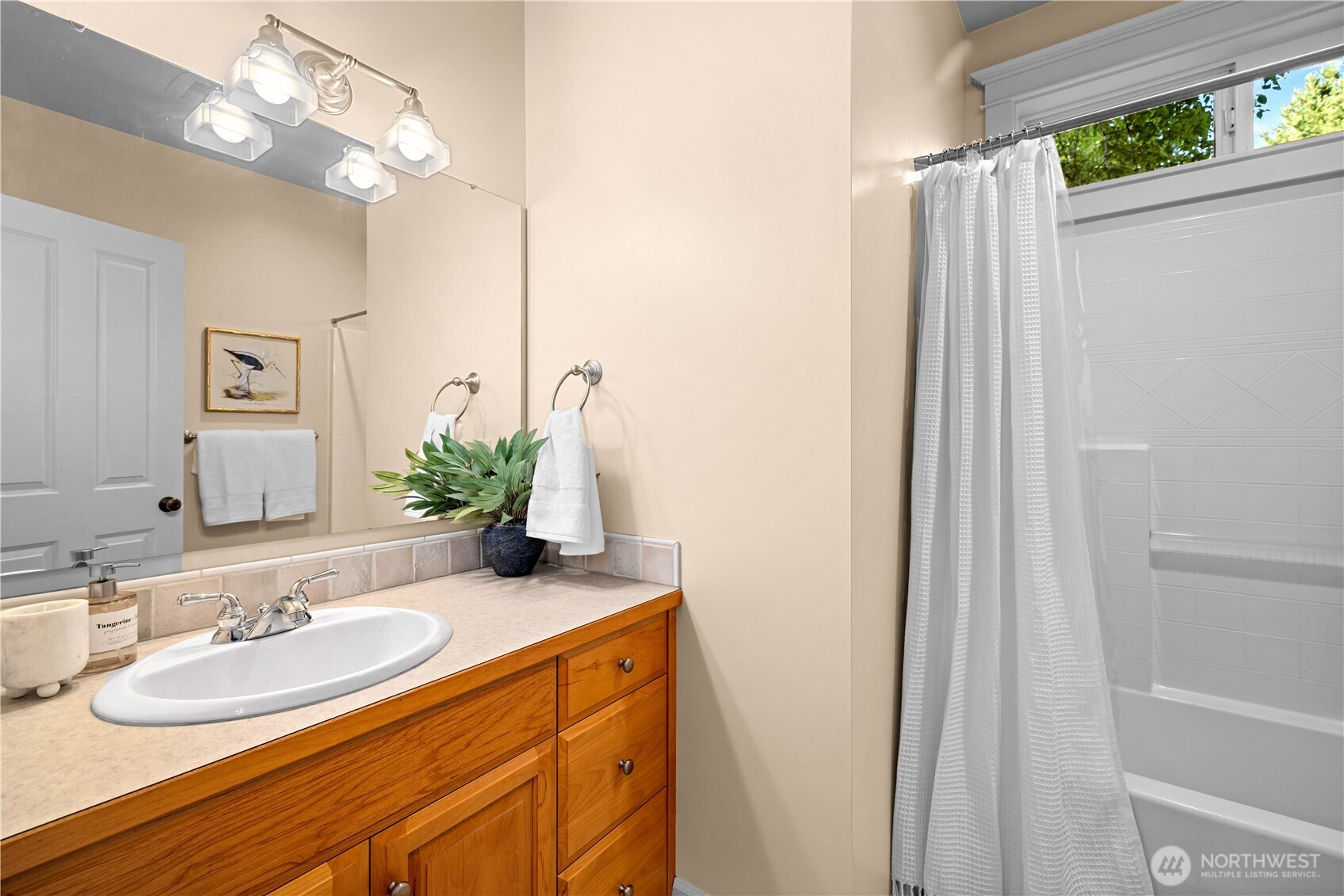 300 Bromley Place Property Photo 16