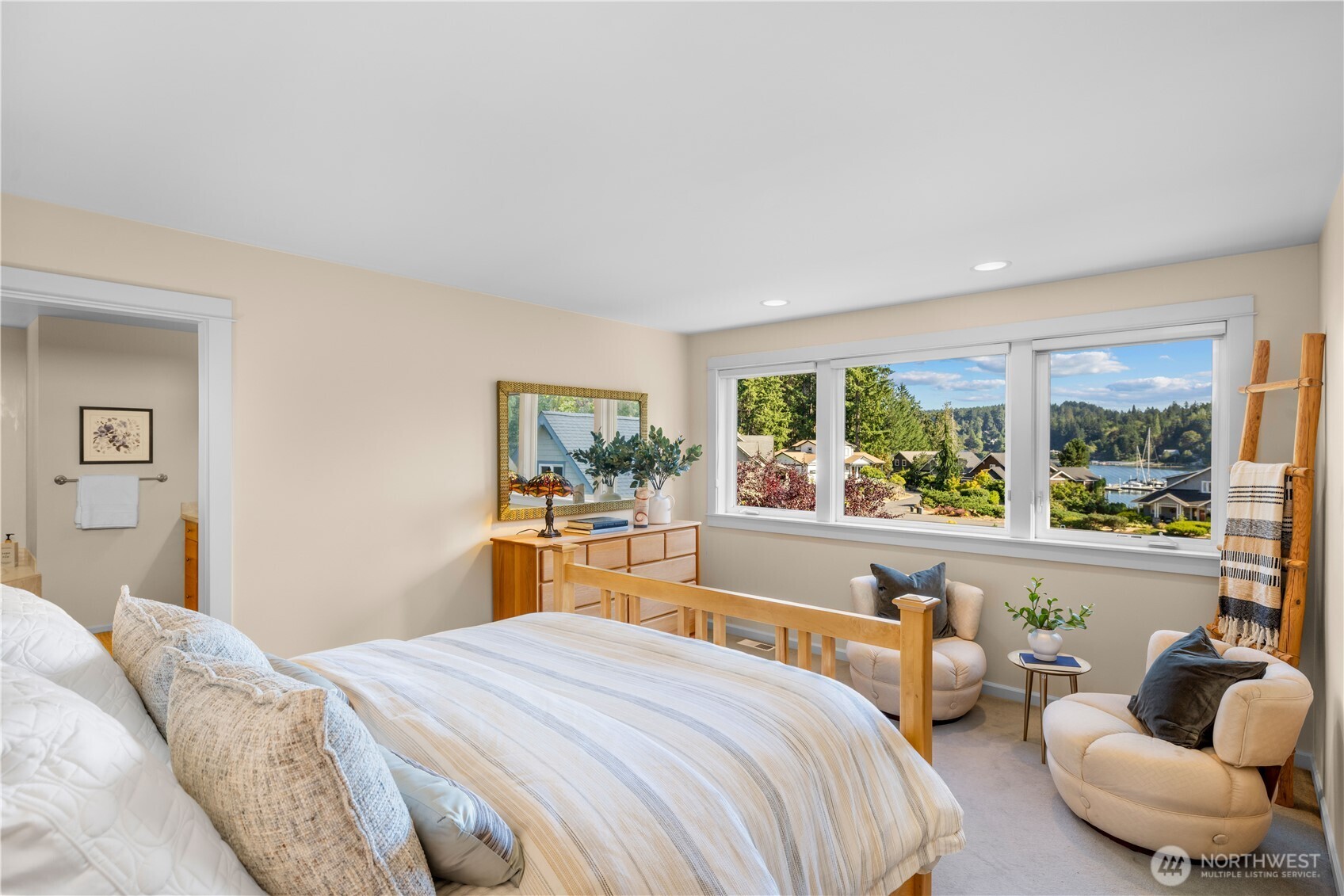 300 Bromley Place Property Photo 18