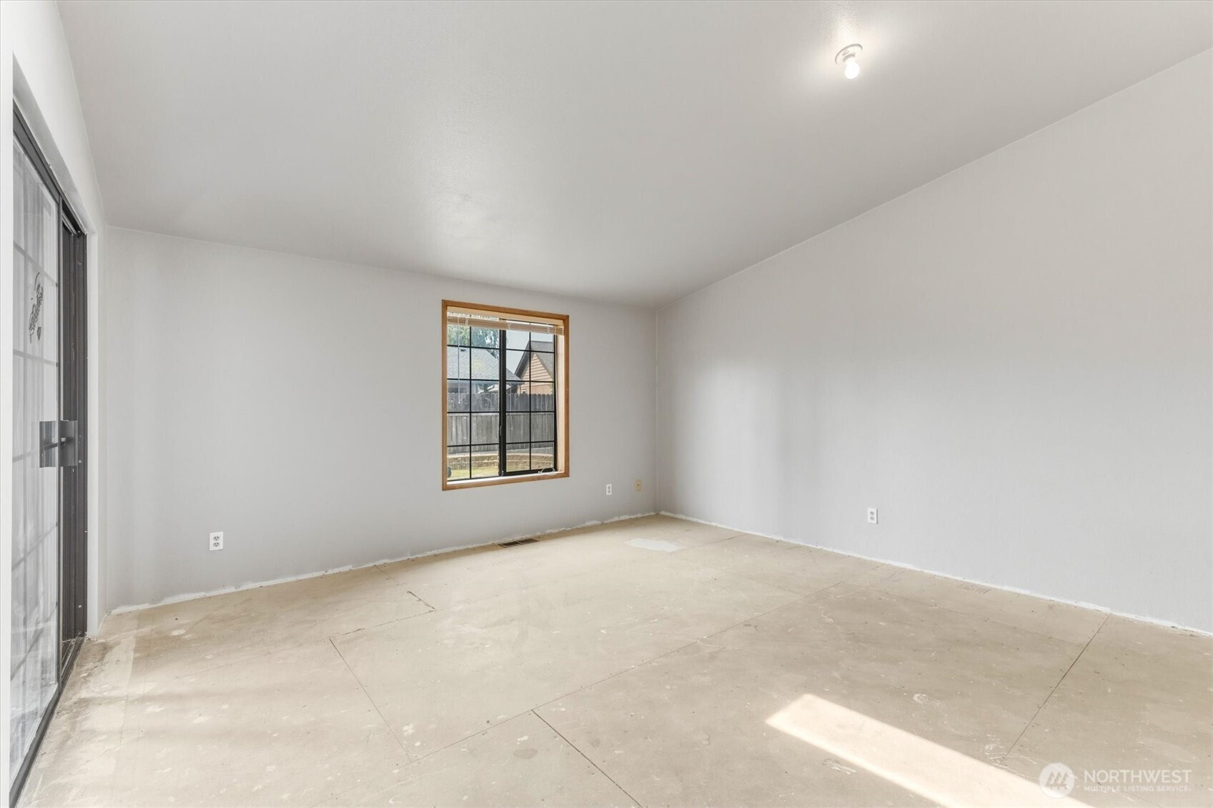 2427 Hickory Avenue Property Photo 17
