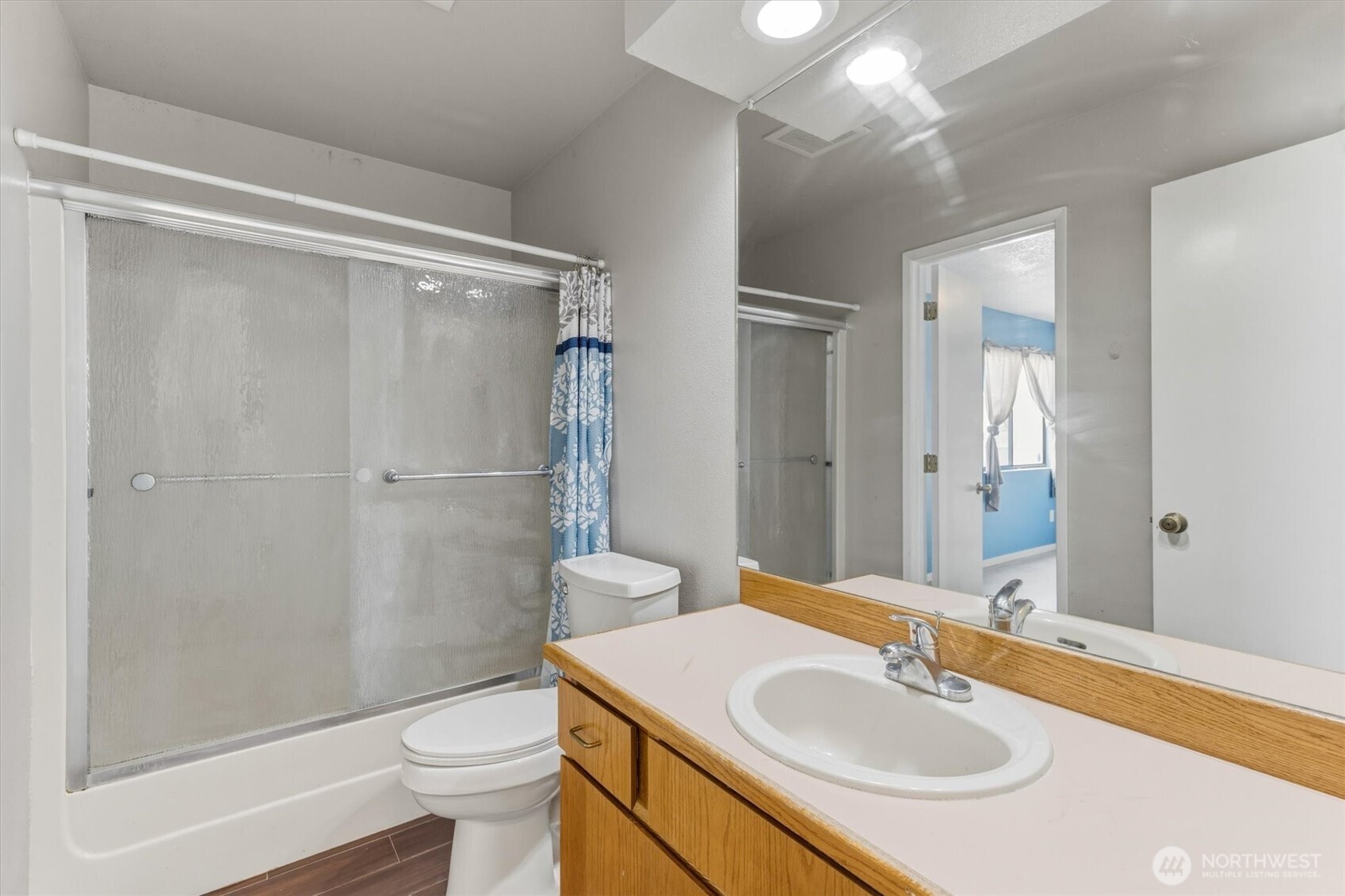 2427 Hickory Avenue Property Photo 18