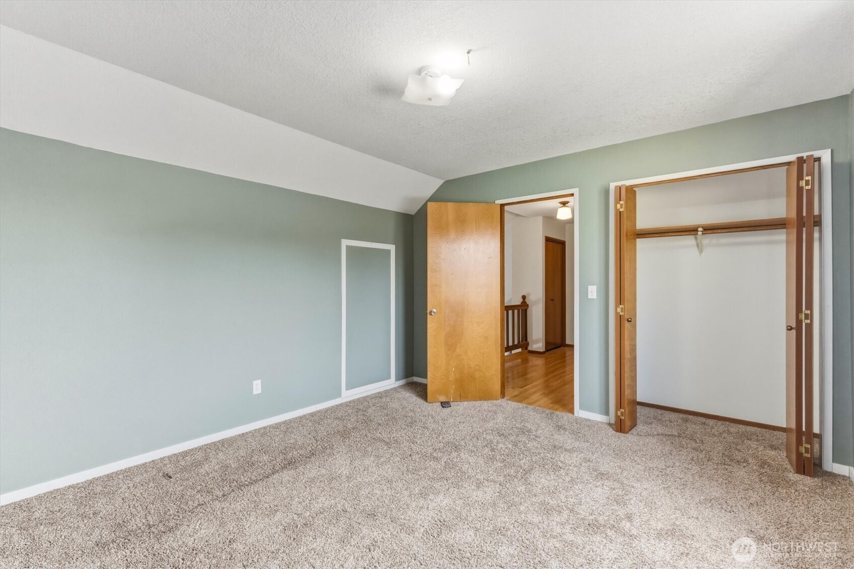 2427 Hickory Avenue Property Photo 24