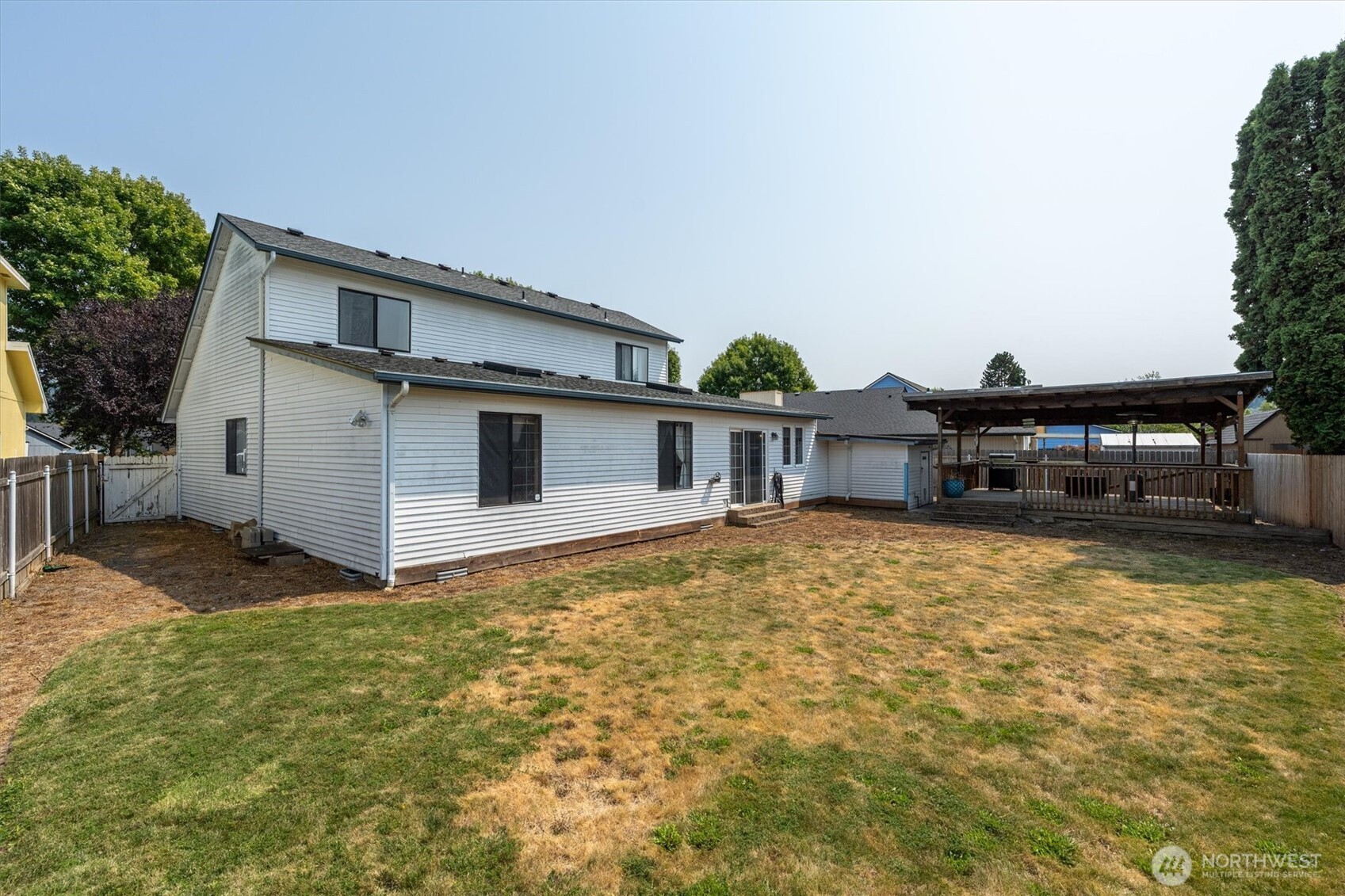 2427 Hickory Avenue Property Photo 36