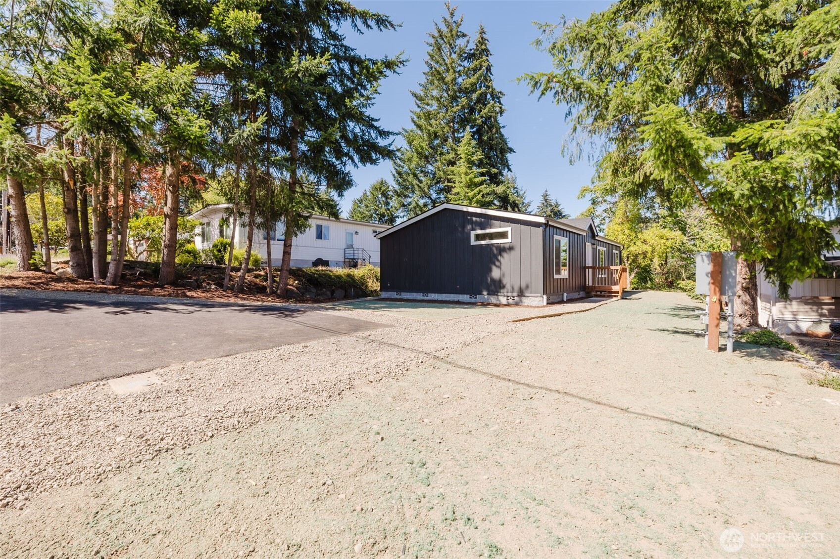 5212 5th Street Property Photo 2