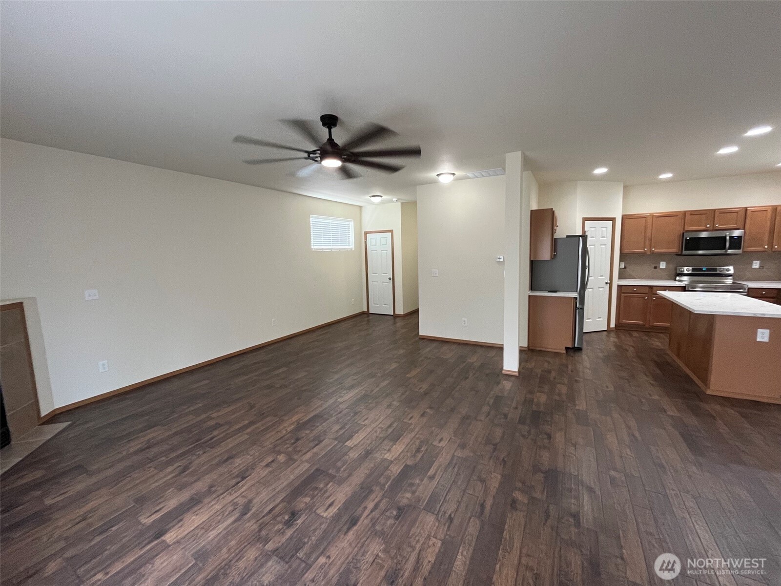 2215 190th Street Property Photo 5