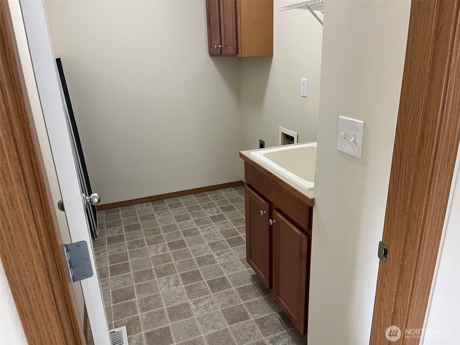 2215 190th Street Property Photo 12