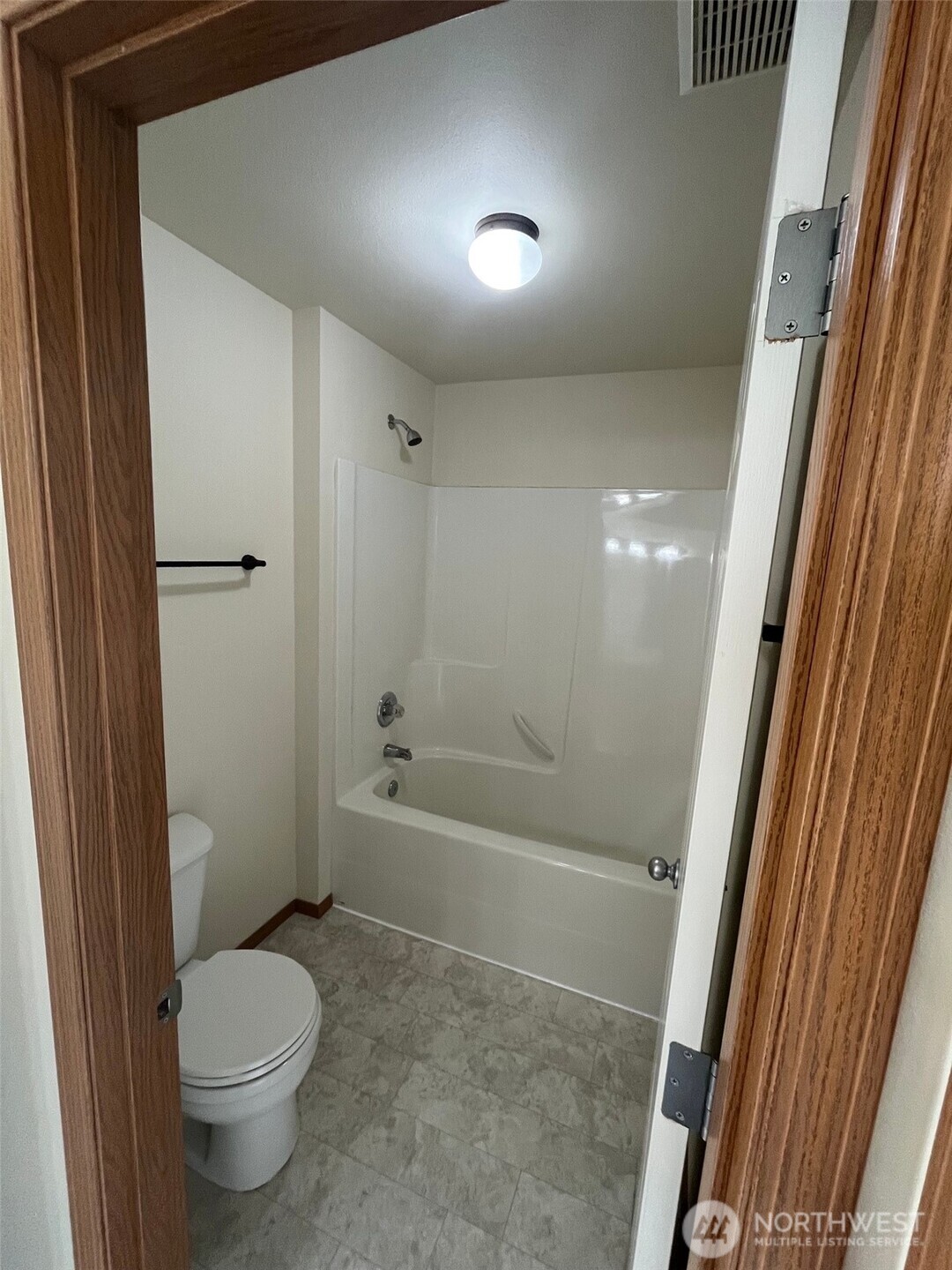 2215 190th Street Property Photo 17