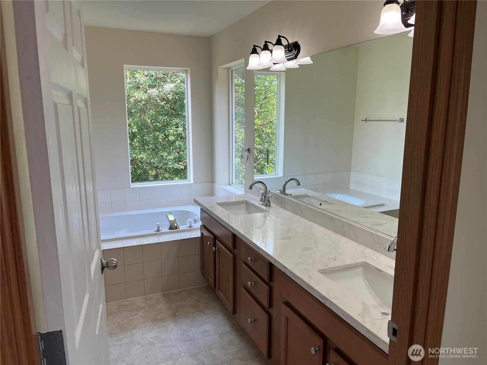 2215 190th Street Property Photo 19