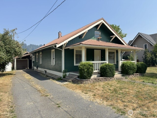 538 Sw Chehalis Avenue Property Photo 1