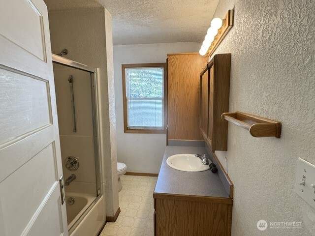 538 Sw Chehalis Avenue Property Photo 9